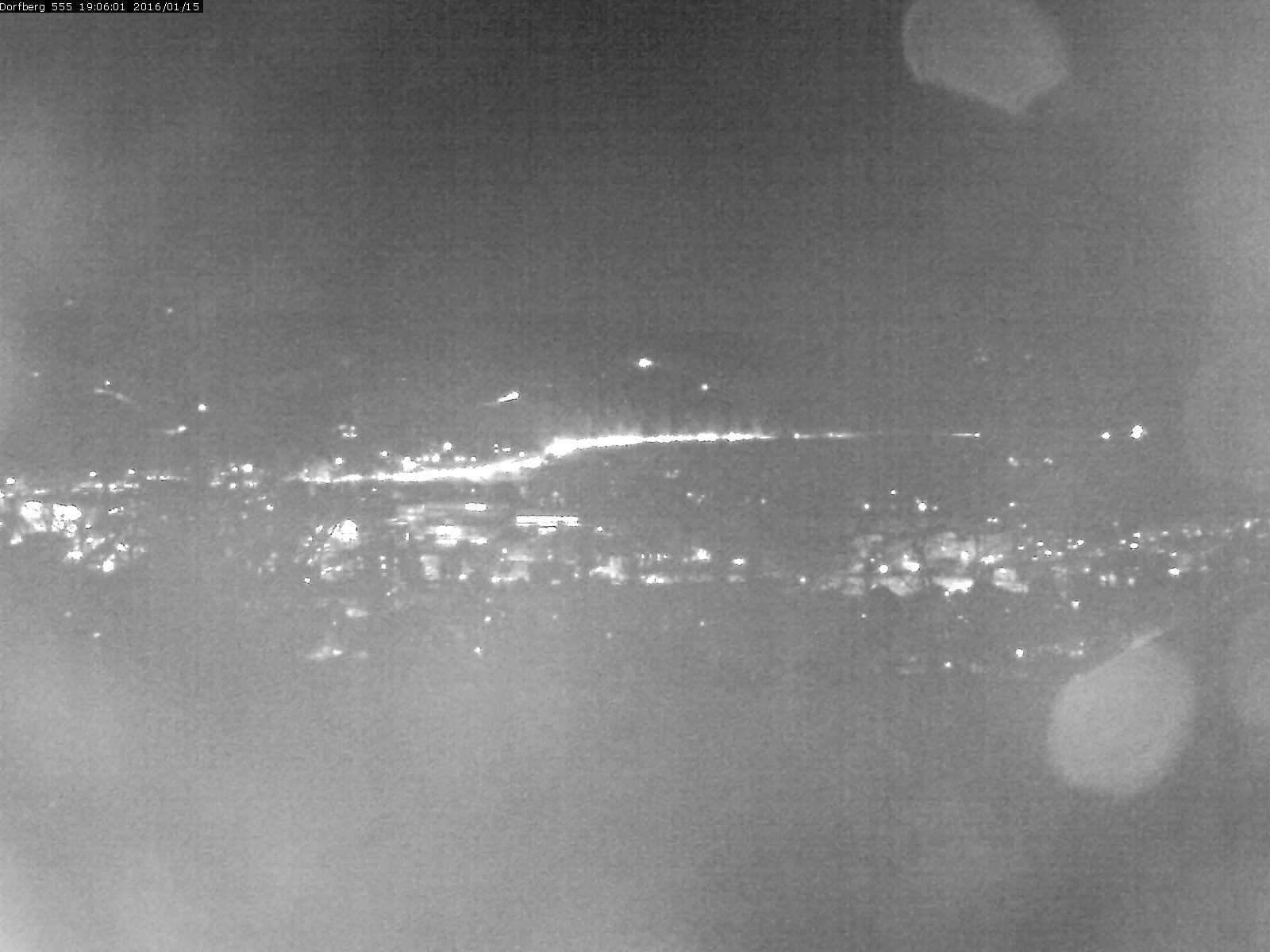 Webcam-Bild: Aussicht vom Dorfberg in Langnau 20160115-190601