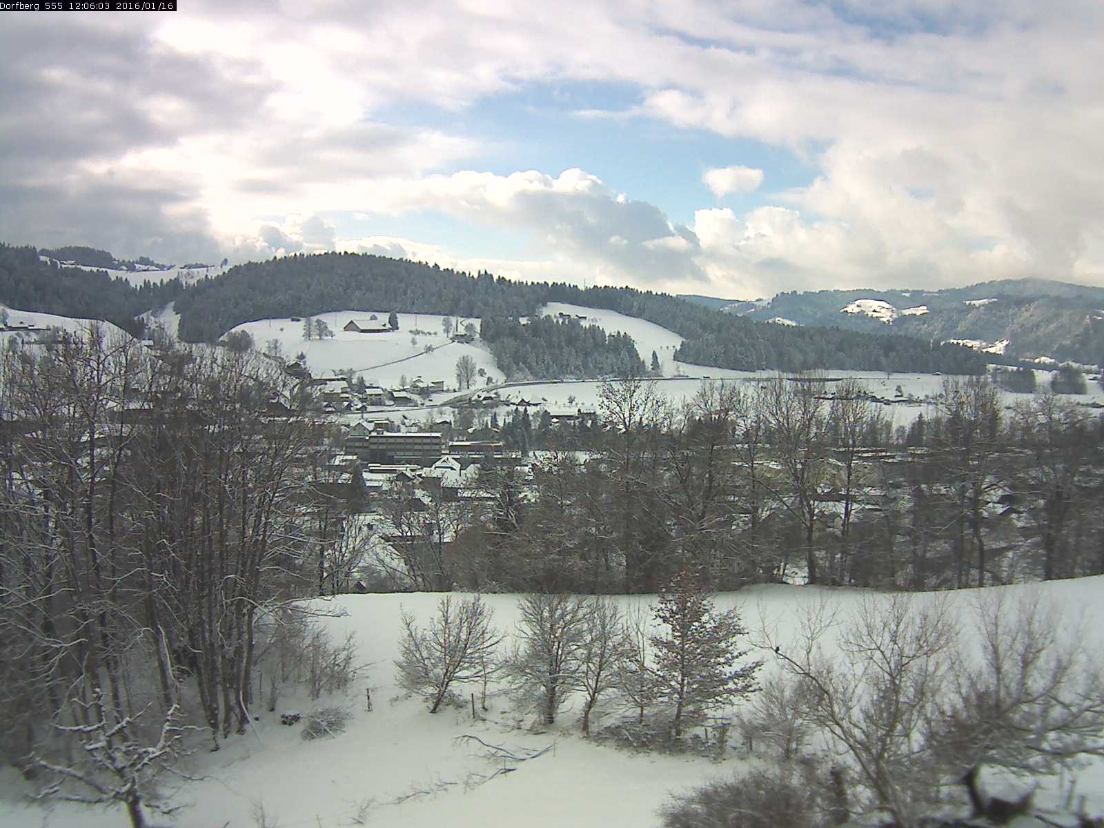 Webcam-Bild: Aussicht vom Dorfberg in Langnau 20160116-120601