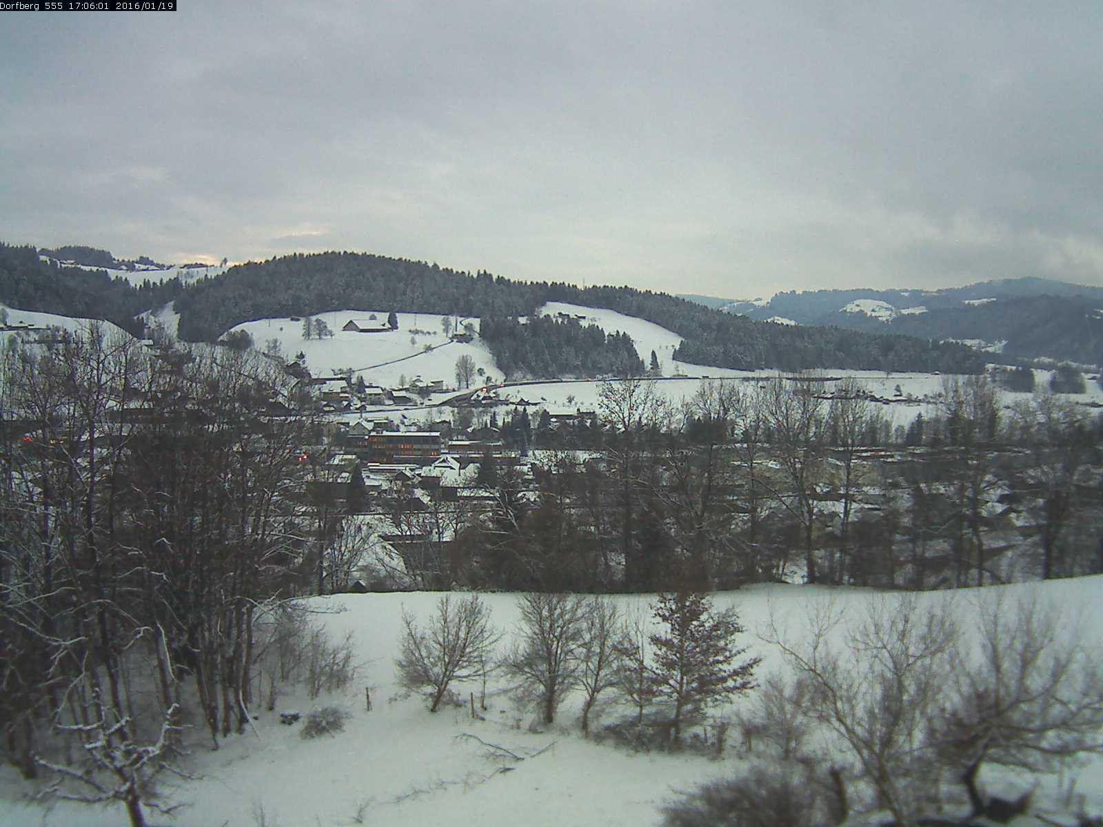 Webcam-Bild: Aussicht vom Dorfberg in Langnau 20160119-170601