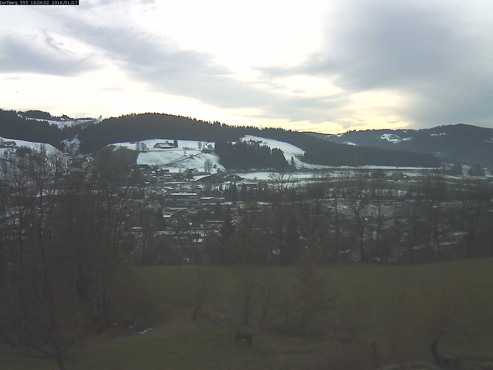 Webcam-Bild: Aussicht vom Dorfberg in Langnau 20160127-160601