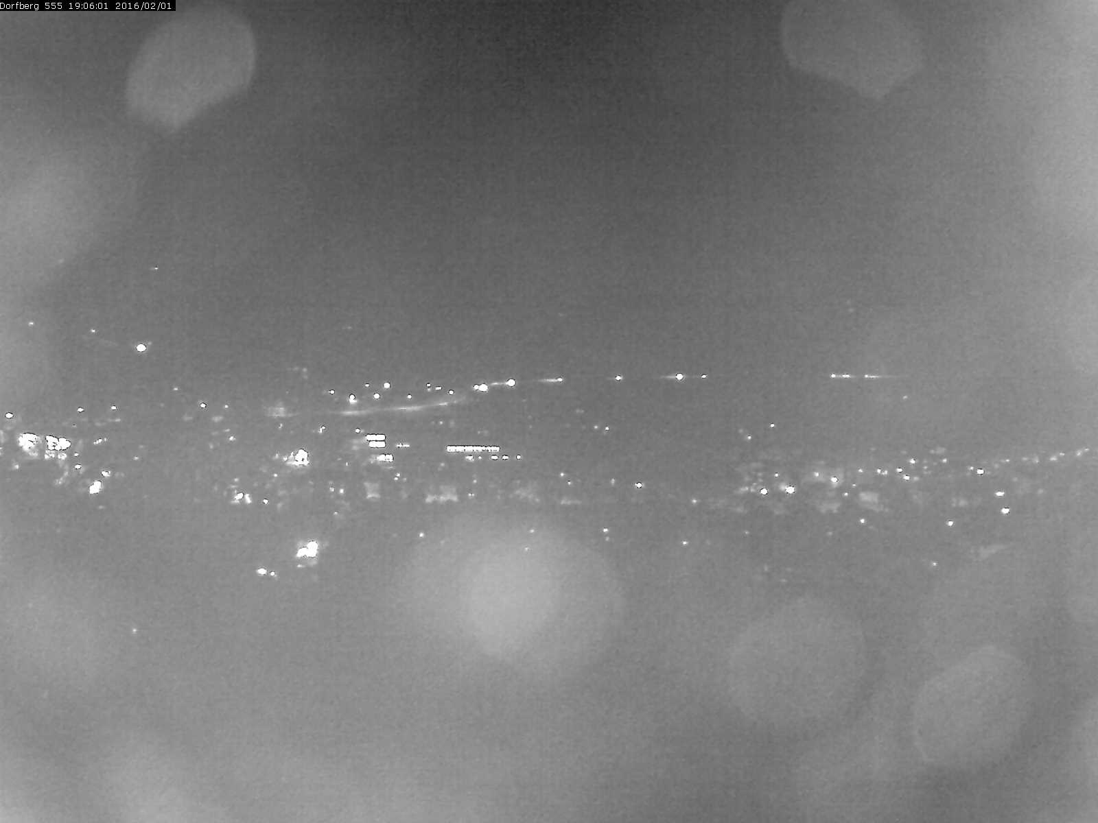 Webcam-Bild: Aussicht vom Dorfberg in Langnau 20160201-190601