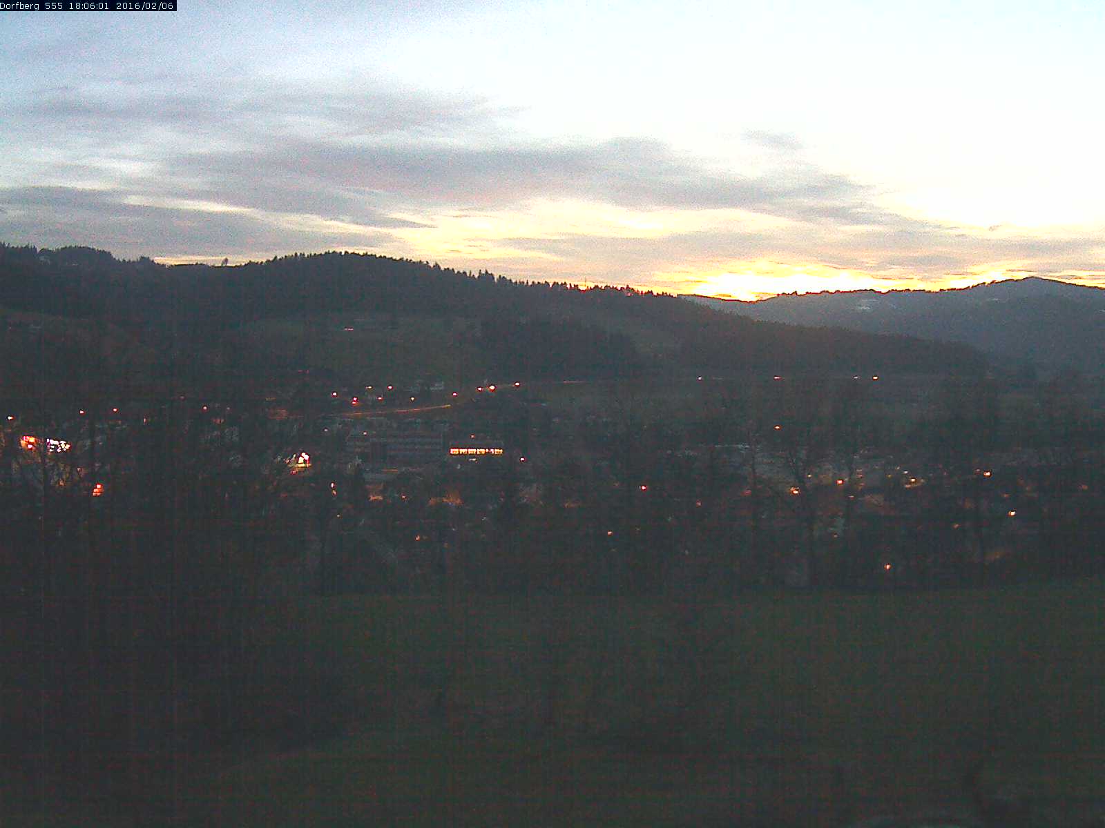 Webcam-Bild: Aussicht vom Dorfberg in Langnau 20160206-180601