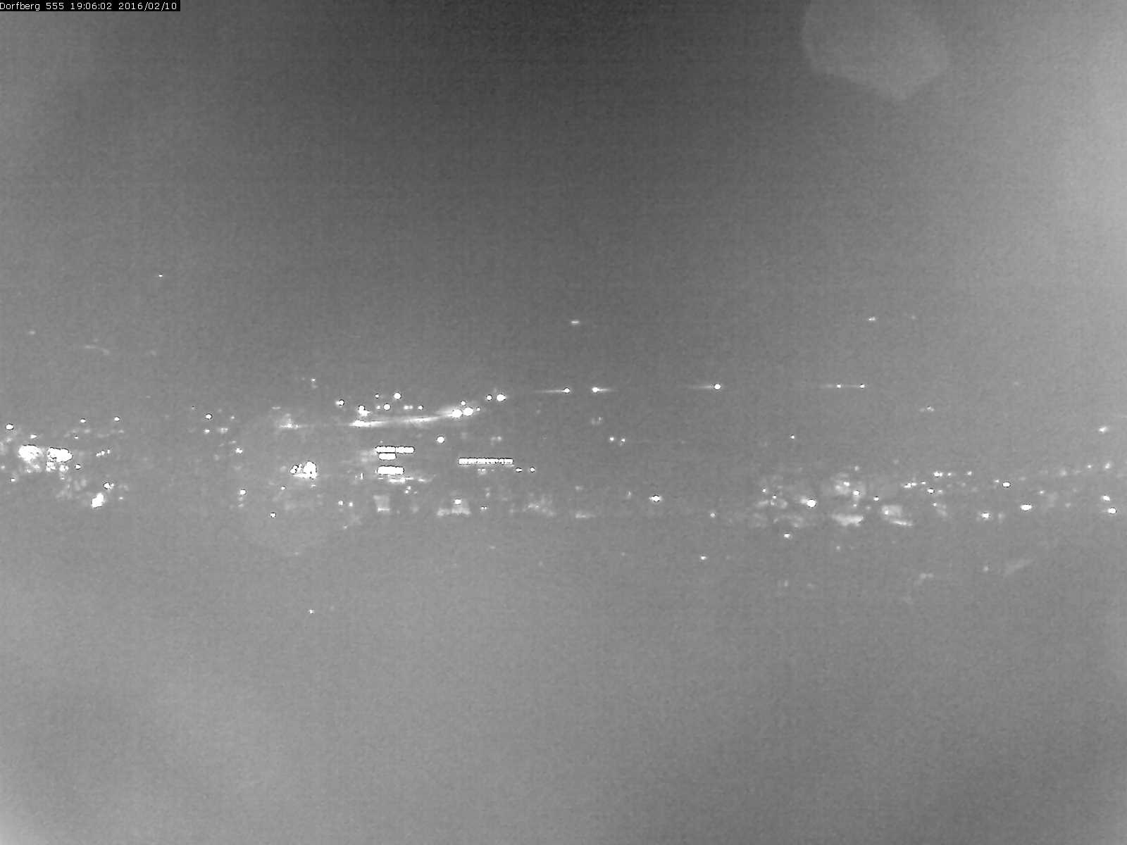 Webcam-Bild: Aussicht vom Dorfberg in Langnau 20160210-190601