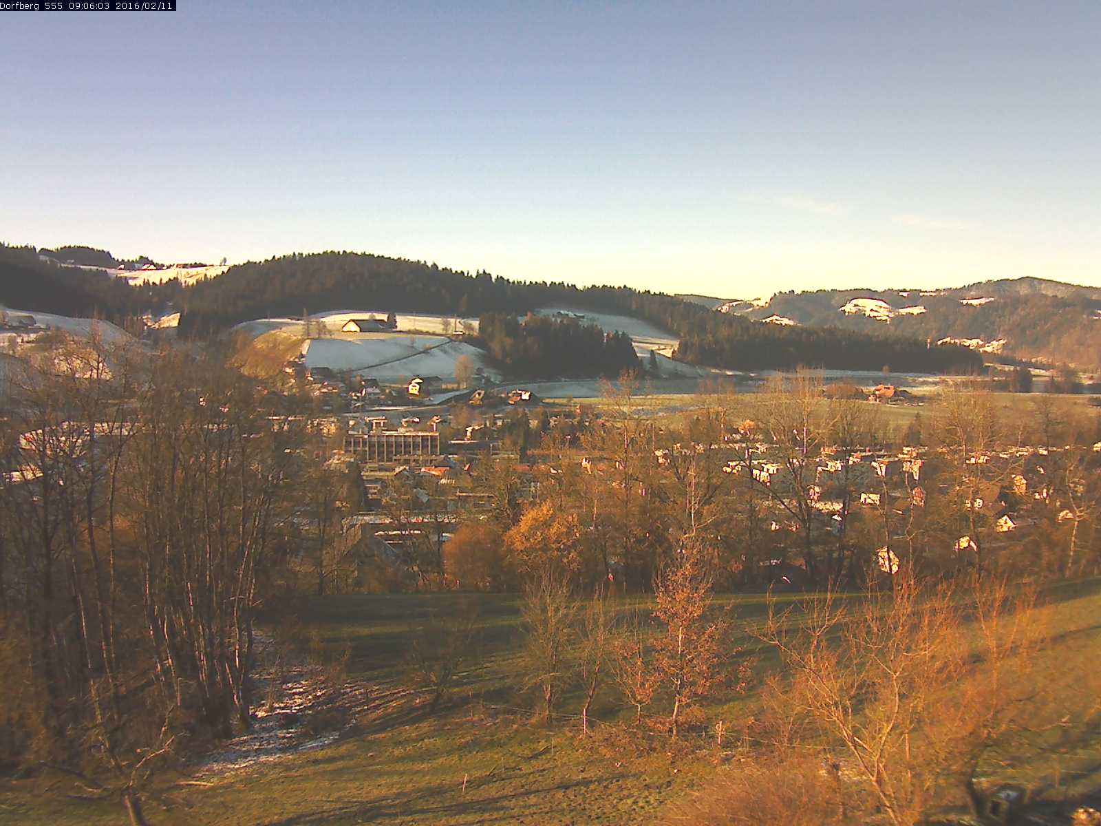 Webcam-Bild: Aussicht vom Dorfberg in Langnau 20160211-090601