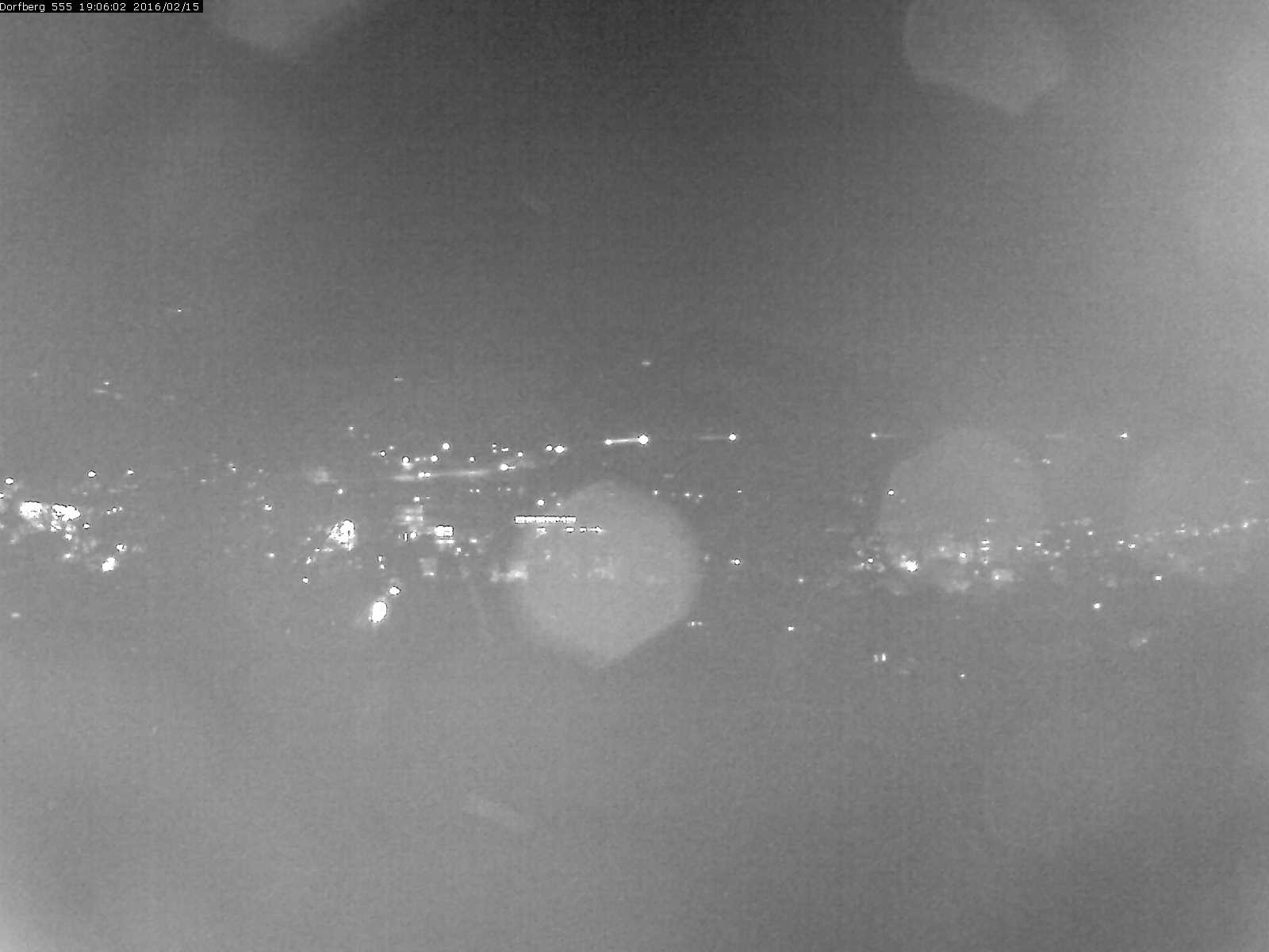 Webcam-Bild: Aussicht vom Dorfberg in Langnau 20160215-190601