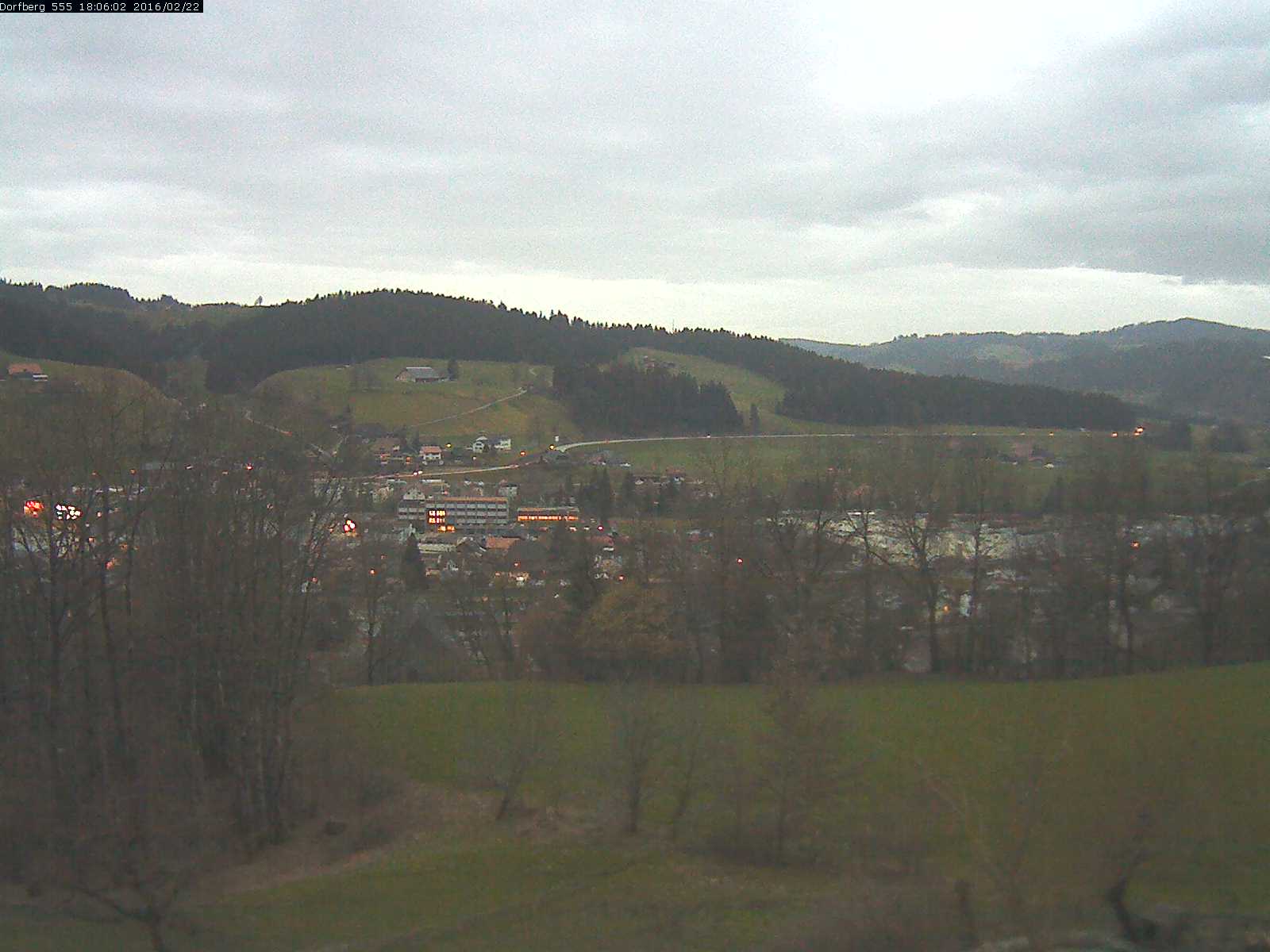 Webcam-Bild: Aussicht vom Dorfberg in Langnau 20160222-180601