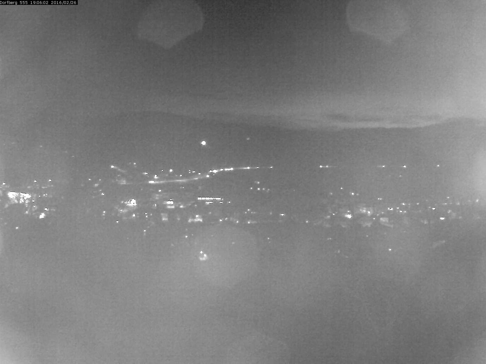 Webcam-Bild: Aussicht vom Dorfberg in Langnau 20160226-190601