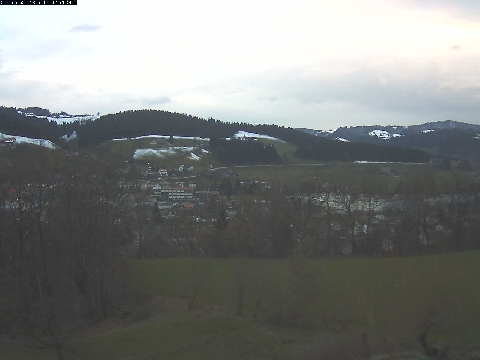 Webcam-Bild: Aussicht vom Dorfberg in Langnau 20160307-180601