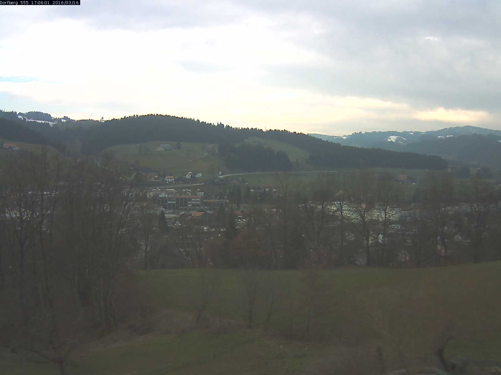 Webcam-Bild: Aussicht vom Dorfberg in Langnau 20160316-170601
