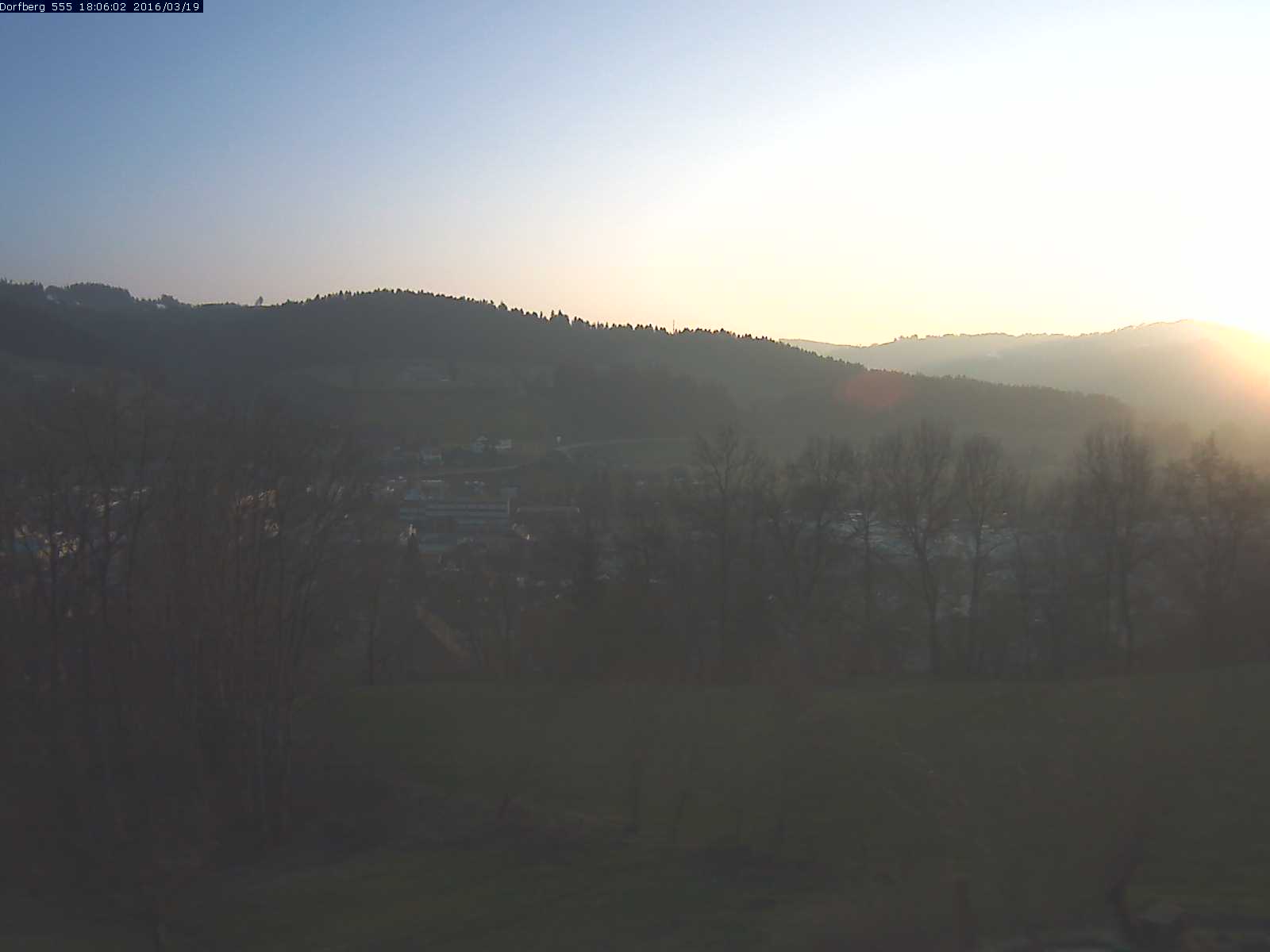 Webcam-Bild: Aussicht vom Dorfberg in Langnau 20160319-180601
