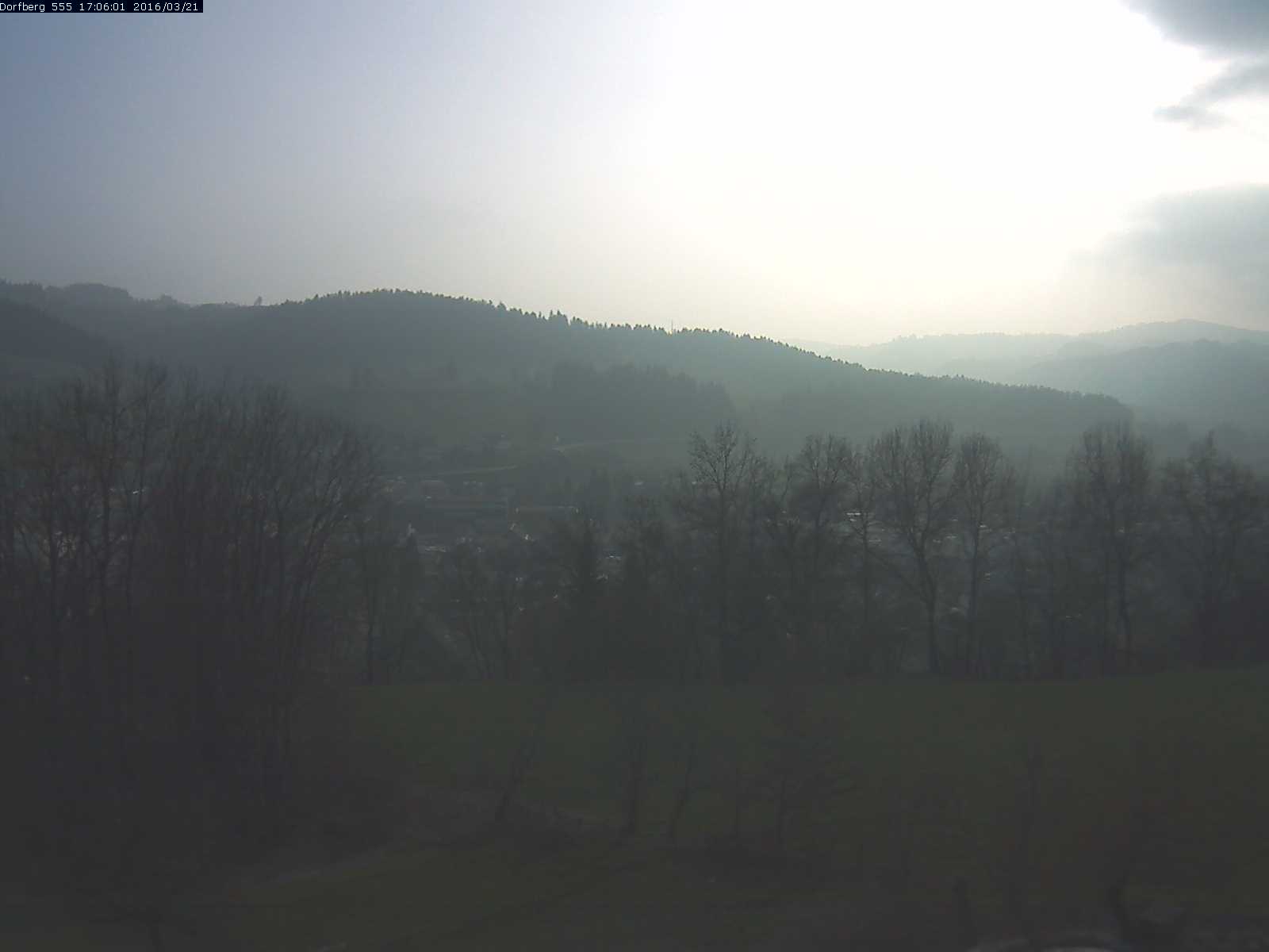 Webcam-Bild: Aussicht vom Dorfberg in Langnau 20160321-170601