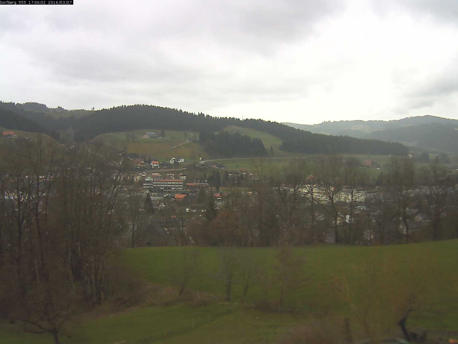Webcam-Bild: Aussicht vom Dorfberg in Langnau 20160327-170601