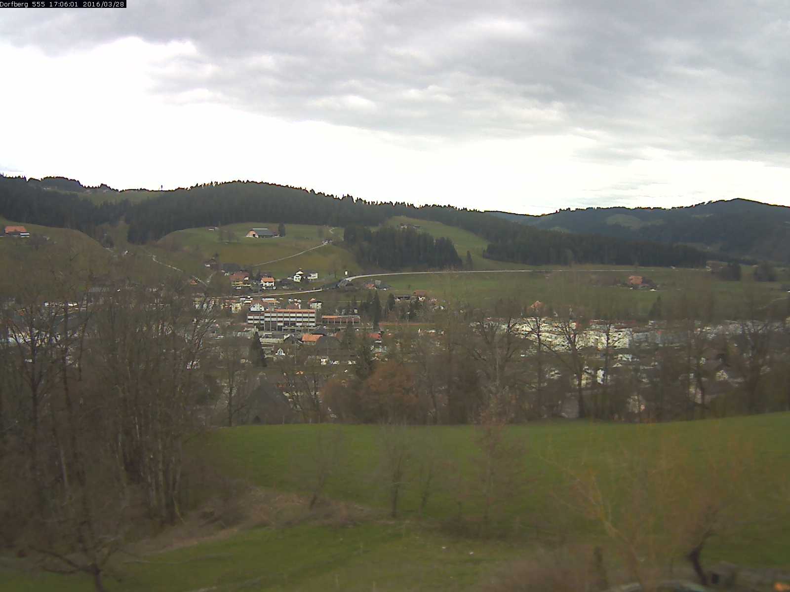 Webcam-Bild: Aussicht vom Dorfberg in Langnau 20160328-170601