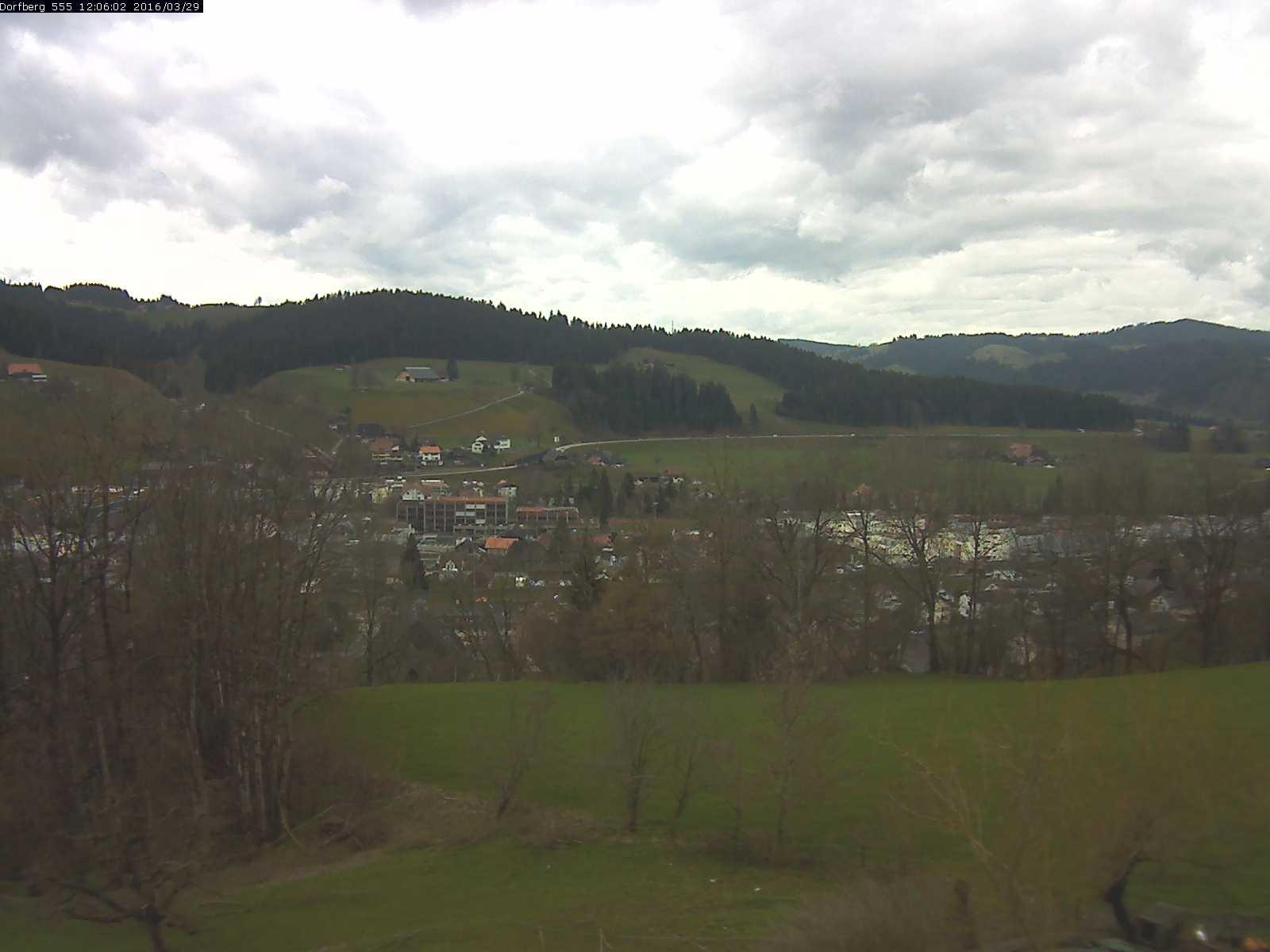Webcam-Bild: Aussicht vom Dorfberg in Langnau 20160329-120601
