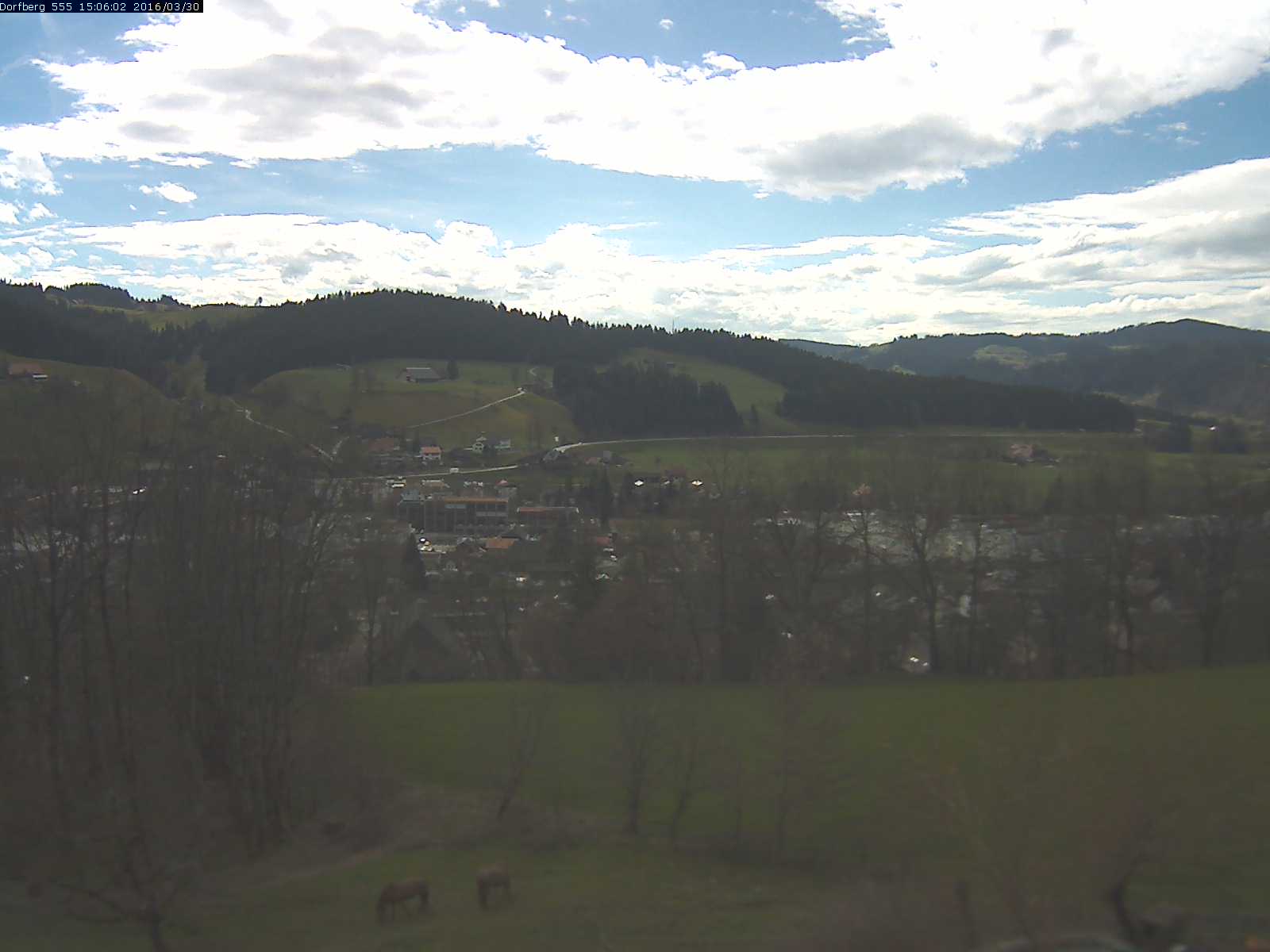 Webcam-Bild: Aussicht vom Dorfberg in Langnau 20160330-150601
