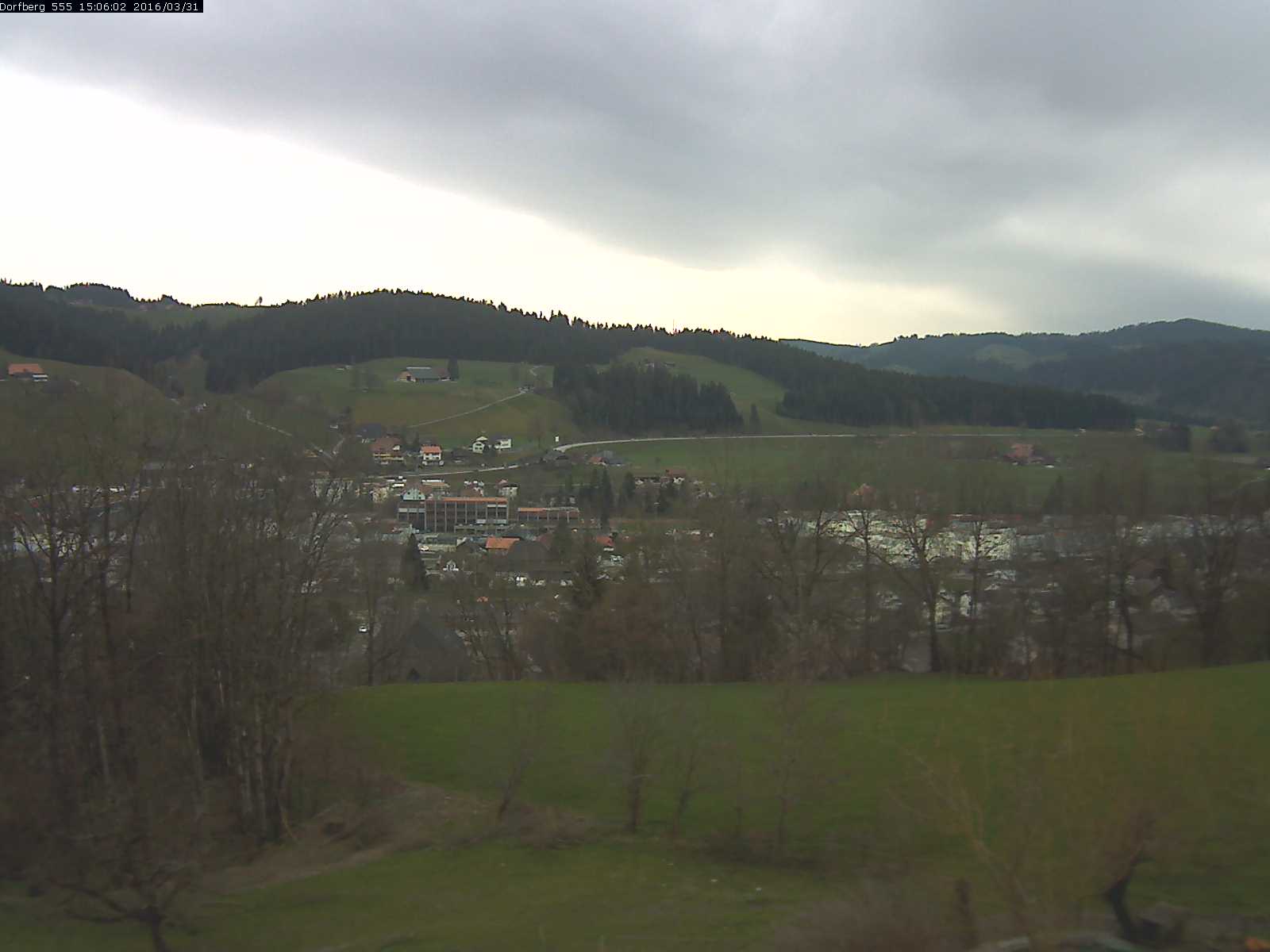 Webcam-Bild: Aussicht vom Dorfberg in Langnau 20160331-150601