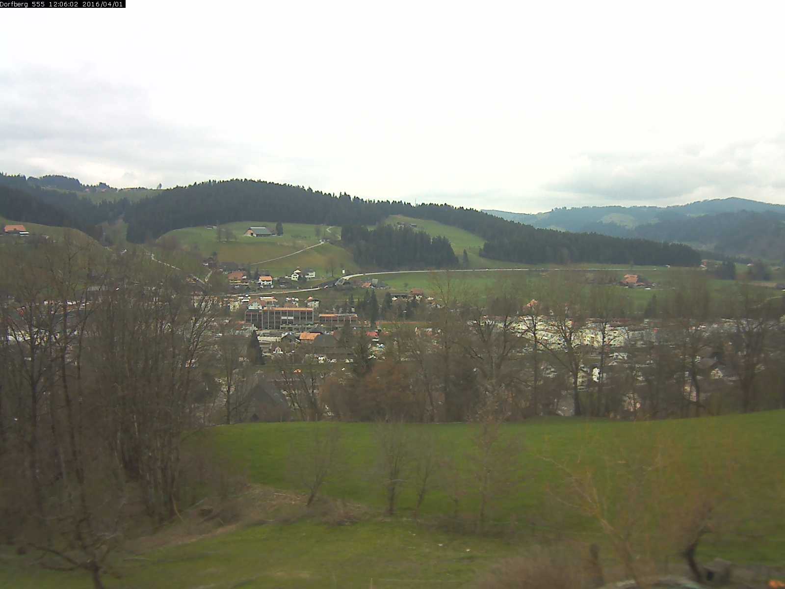 Webcam-Bild: Aussicht vom Dorfberg in Langnau 20160401-120601