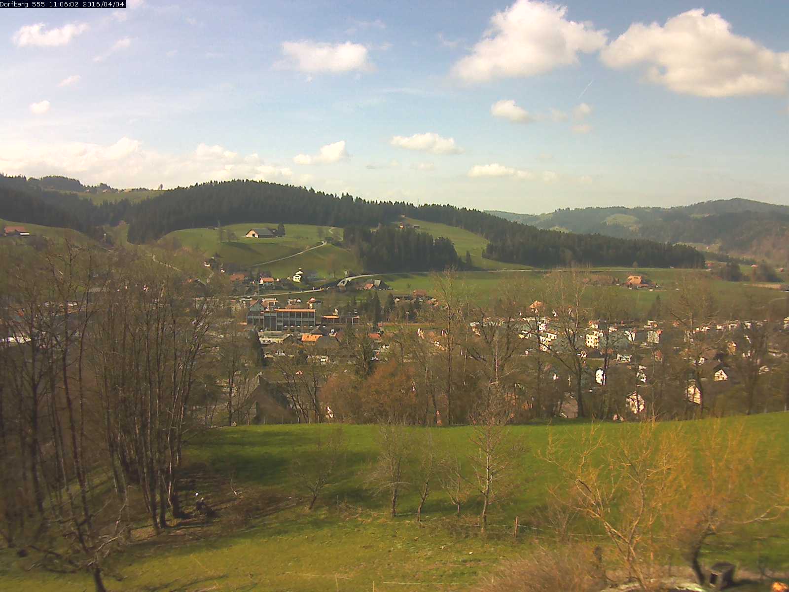 Webcam-Bild: Aussicht vom Dorfberg in Langnau 20160404-110601