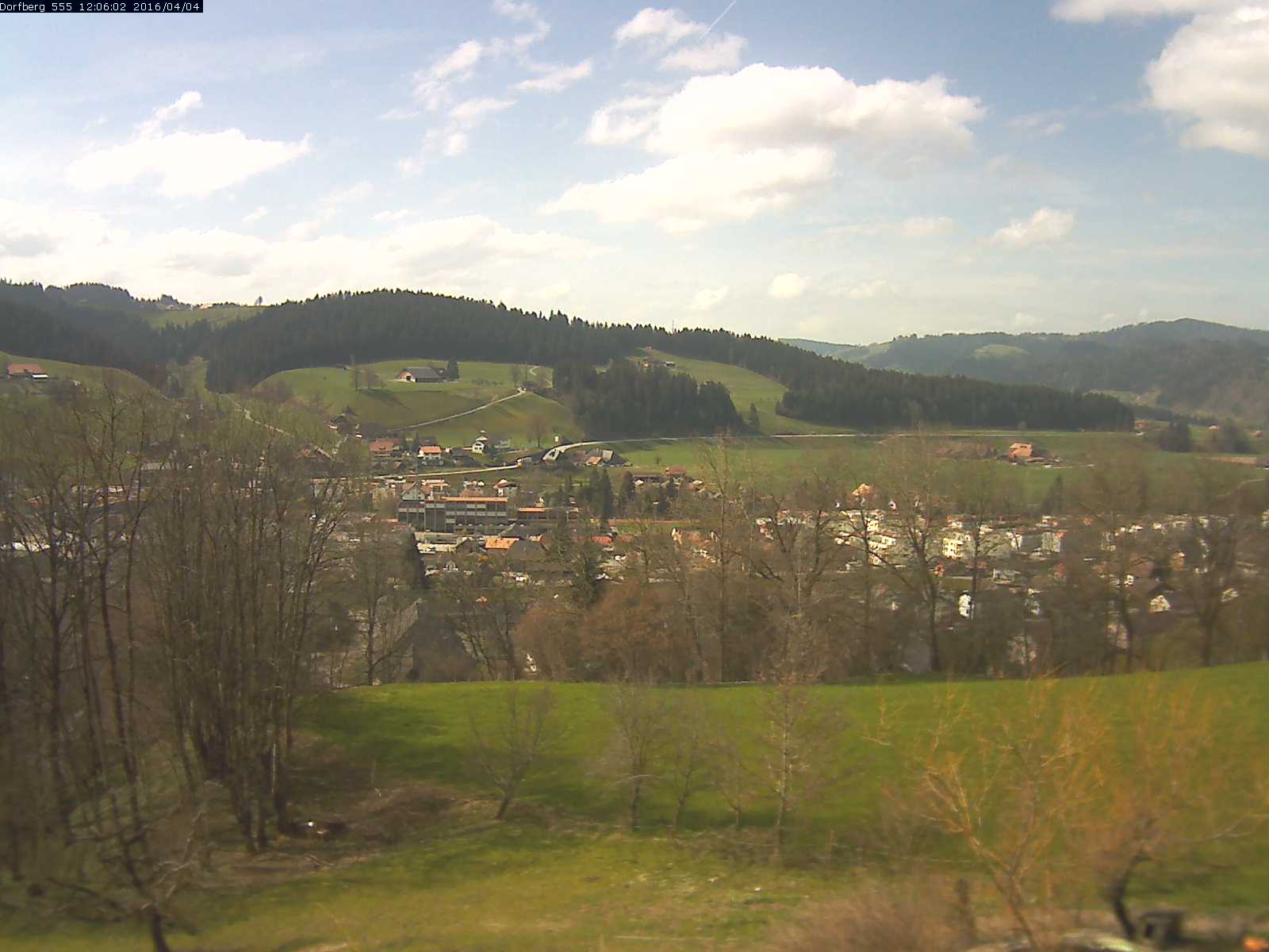 Webcam-Bild: Aussicht vom Dorfberg in Langnau 20160404-120601