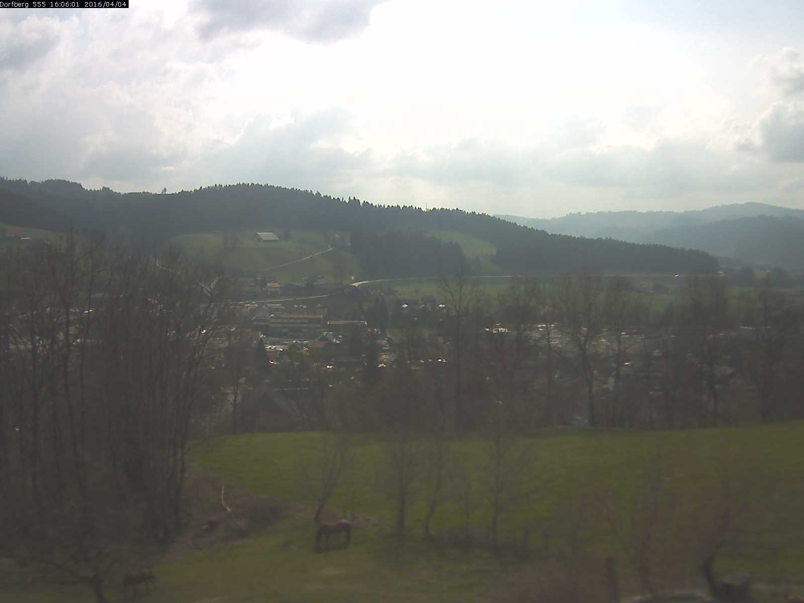 Webcam-Bild: Aussicht vom Dorfberg in Langnau 20160404-160601