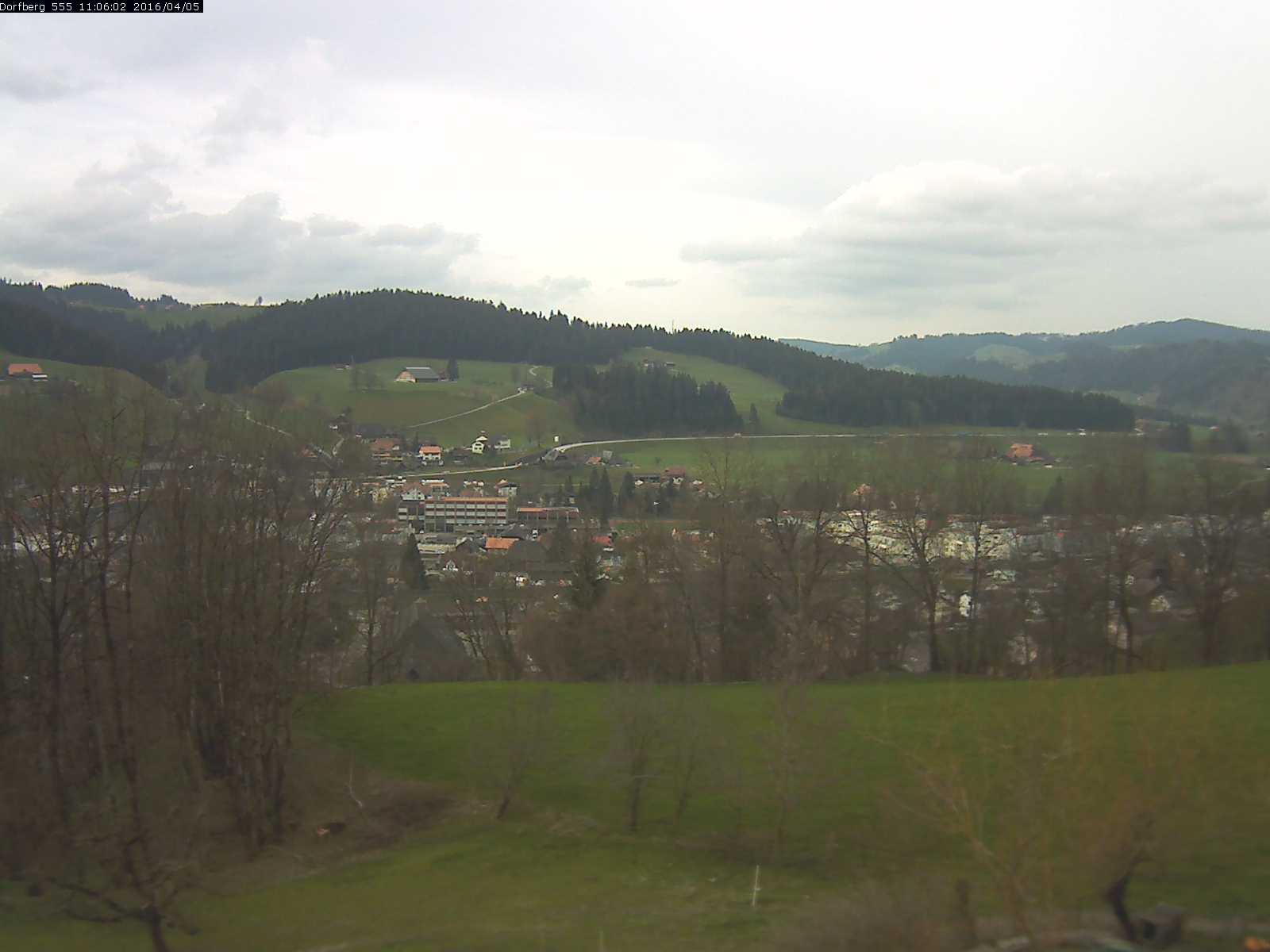 Webcam-Bild: Aussicht vom Dorfberg in Langnau 20160405-110601