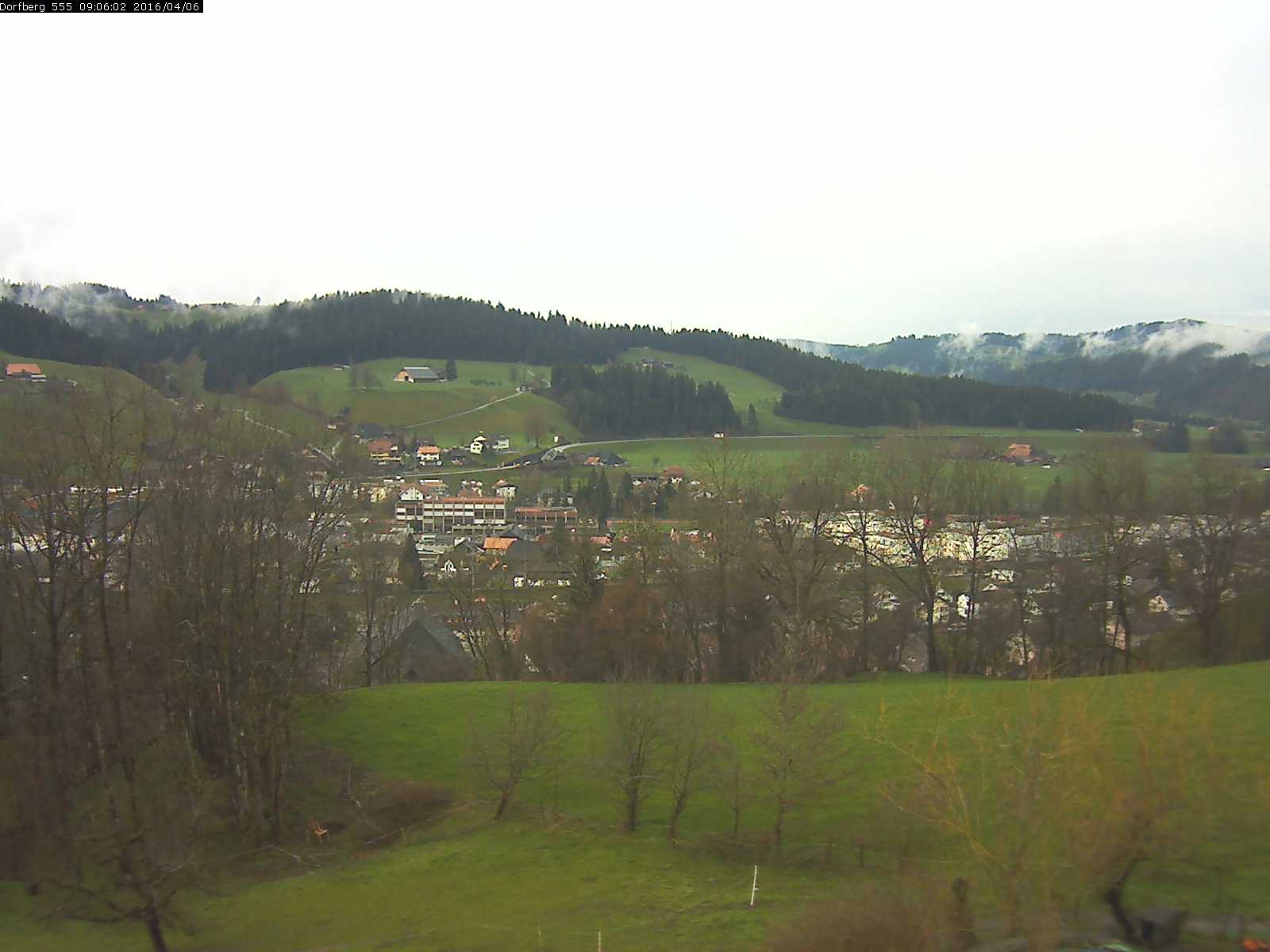Webcam-Bild: Aussicht vom Dorfberg in Langnau 20160406-090601
