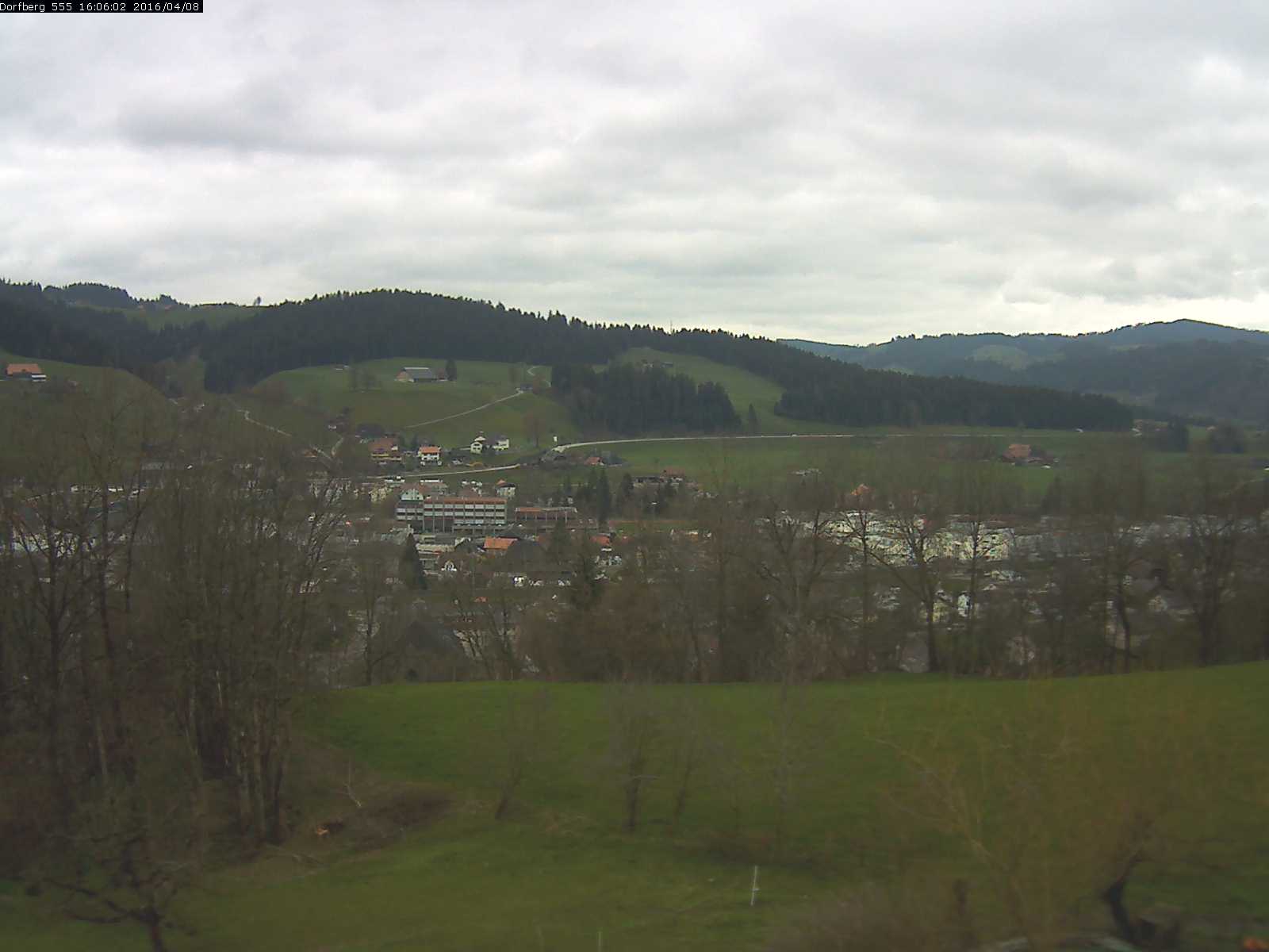 Webcam-Bild: Aussicht vom Dorfberg in Langnau 20160408-160601