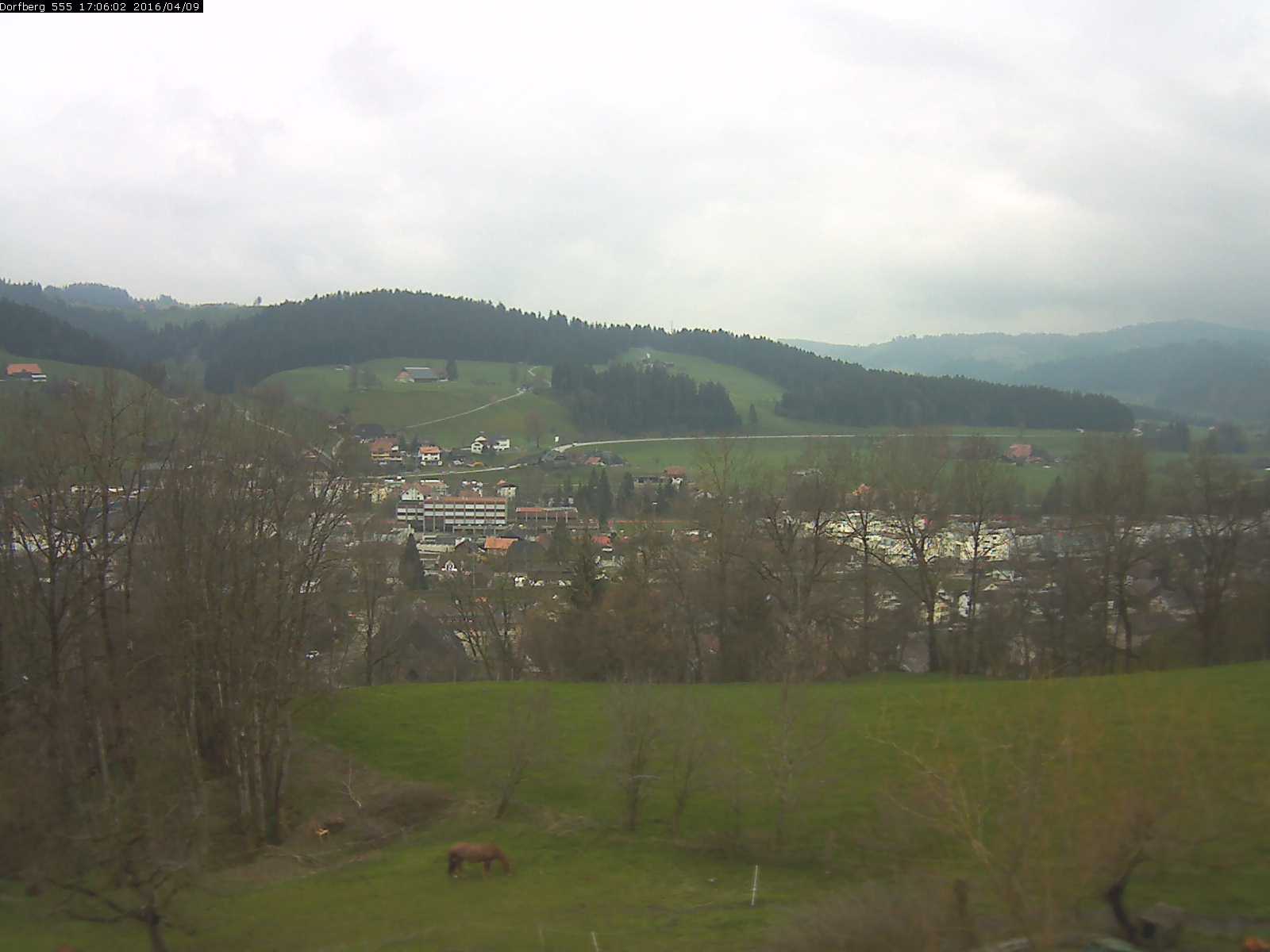 Webcam-Bild: Aussicht vom Dorfberg in Langnau 20160409-170601
