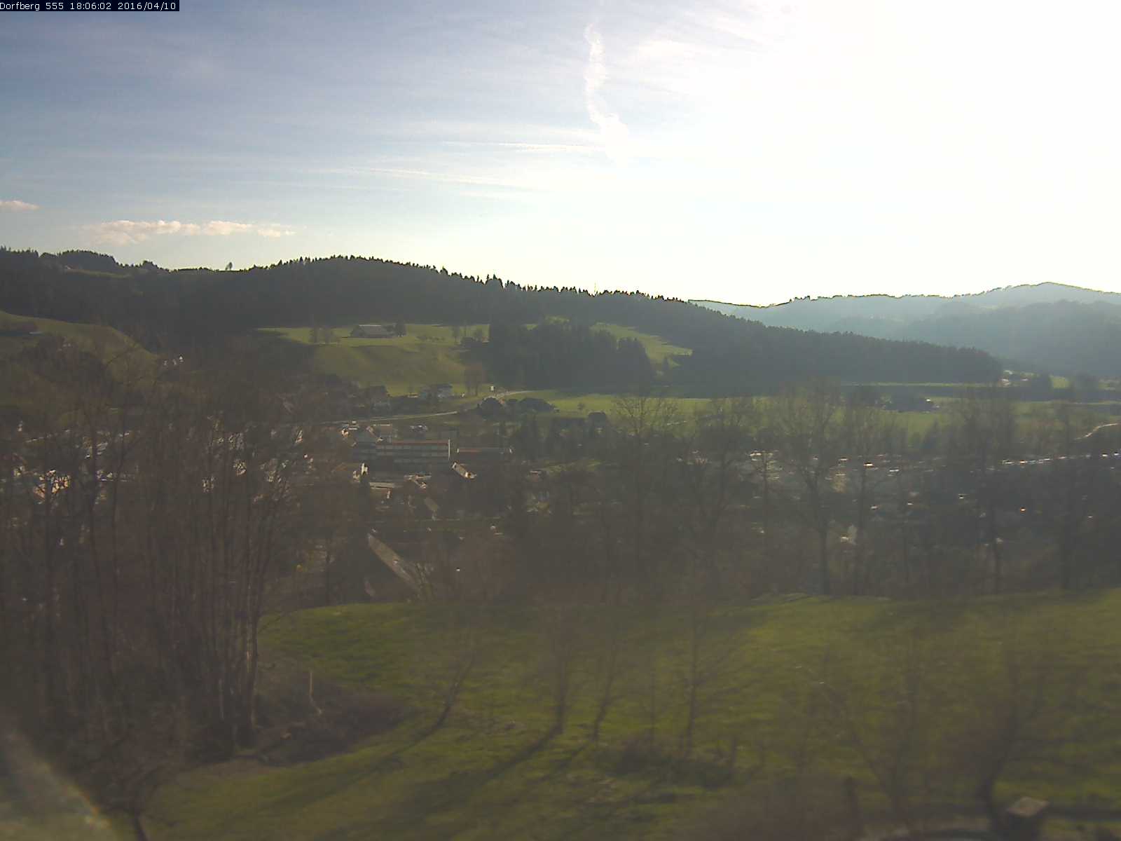 Webcam-Bild: Aussicht vom Dorfberg in Langnau 20160410-180601
