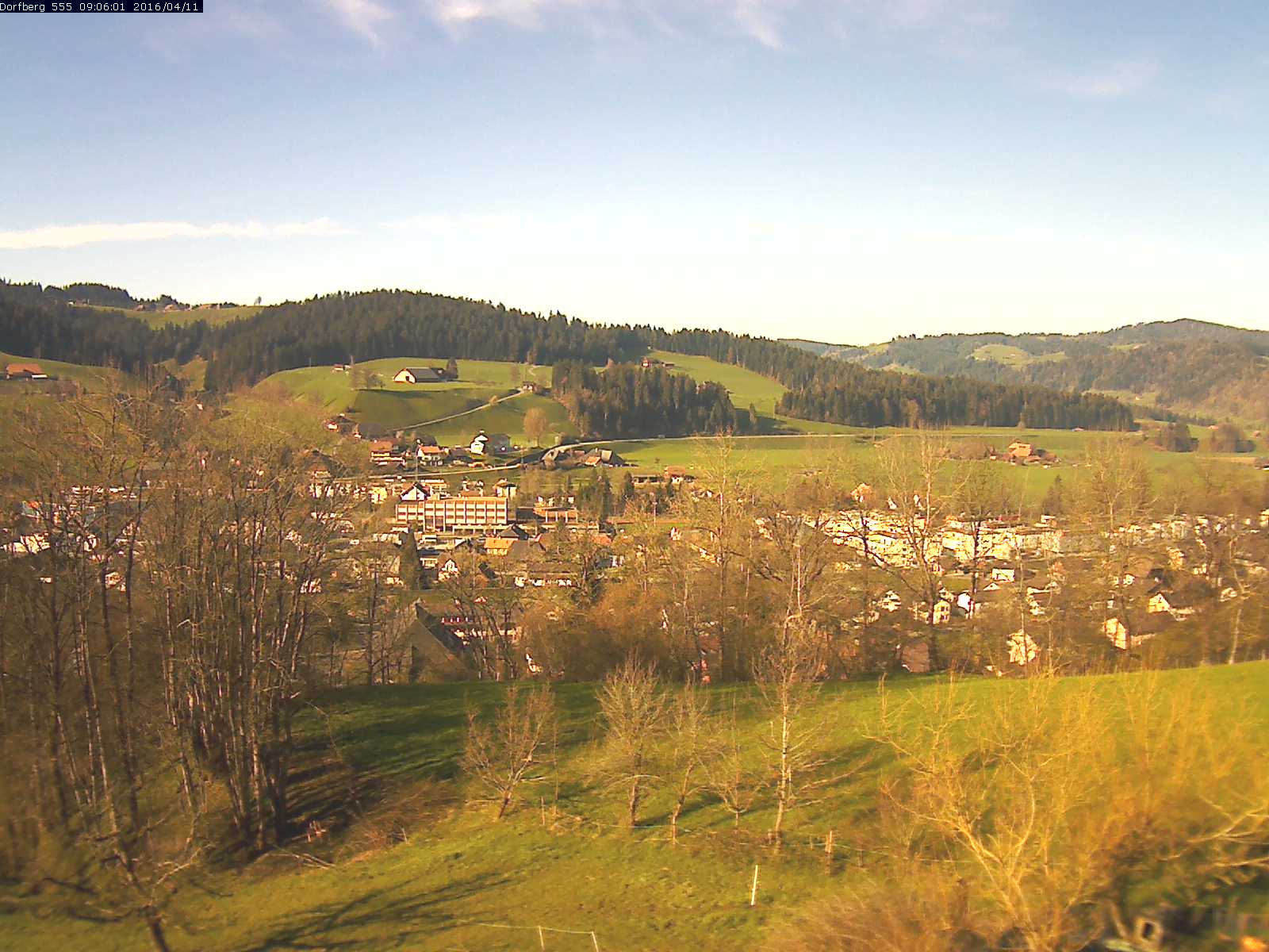 Webcam-Bild: Aussicht vom Dorfberg in Langnau 20160411-090601