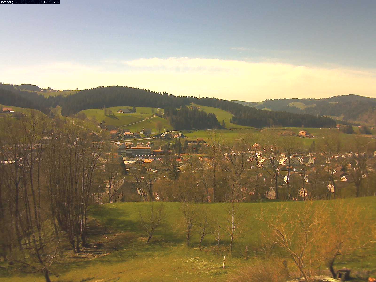 Webcam-Bild: Aussicht vom Dorfberg in Langnau 20160411-120601