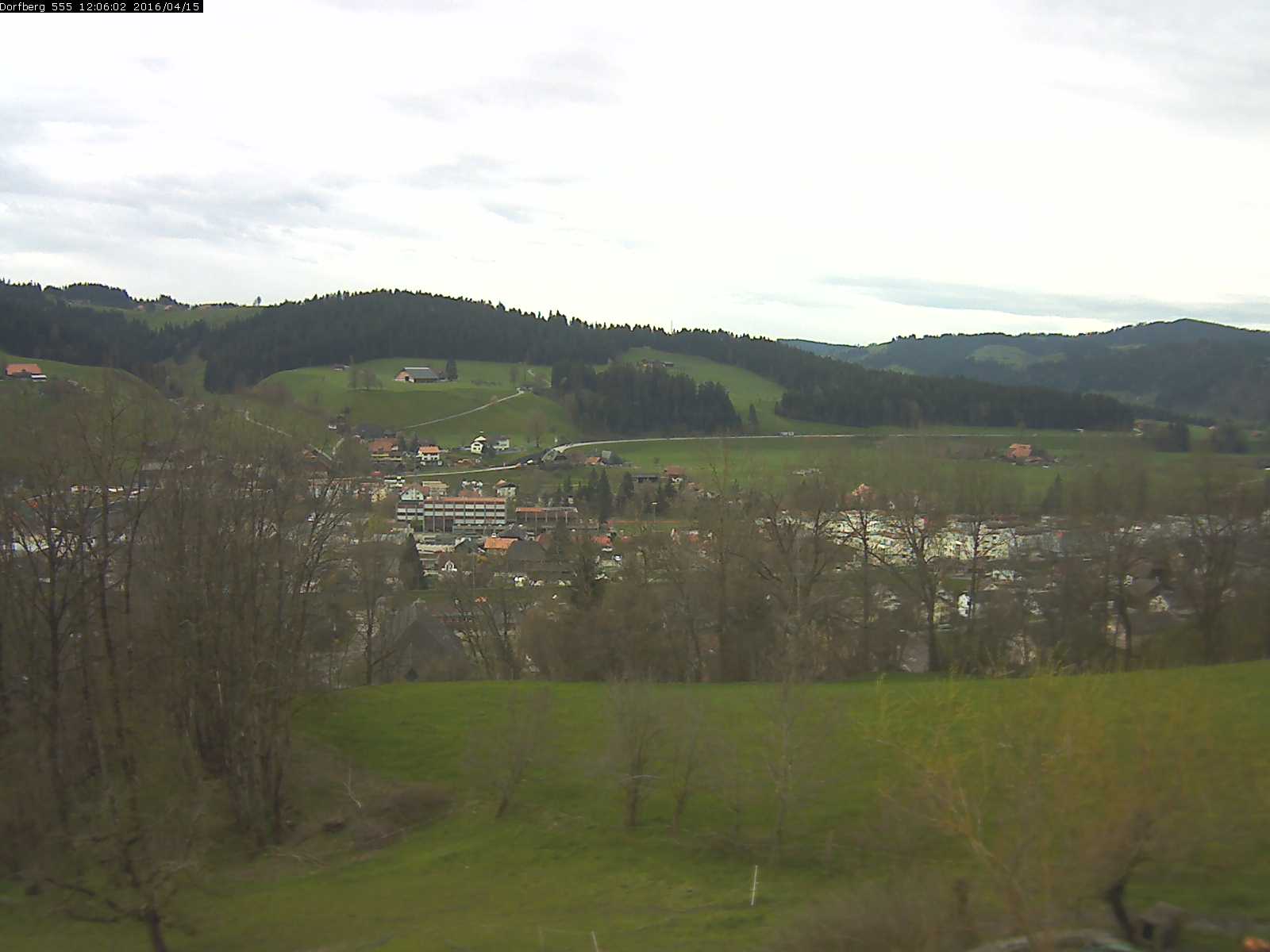 Webcam-Bild: Aussicht vom Dorfberg in Langnau 20160415-120601