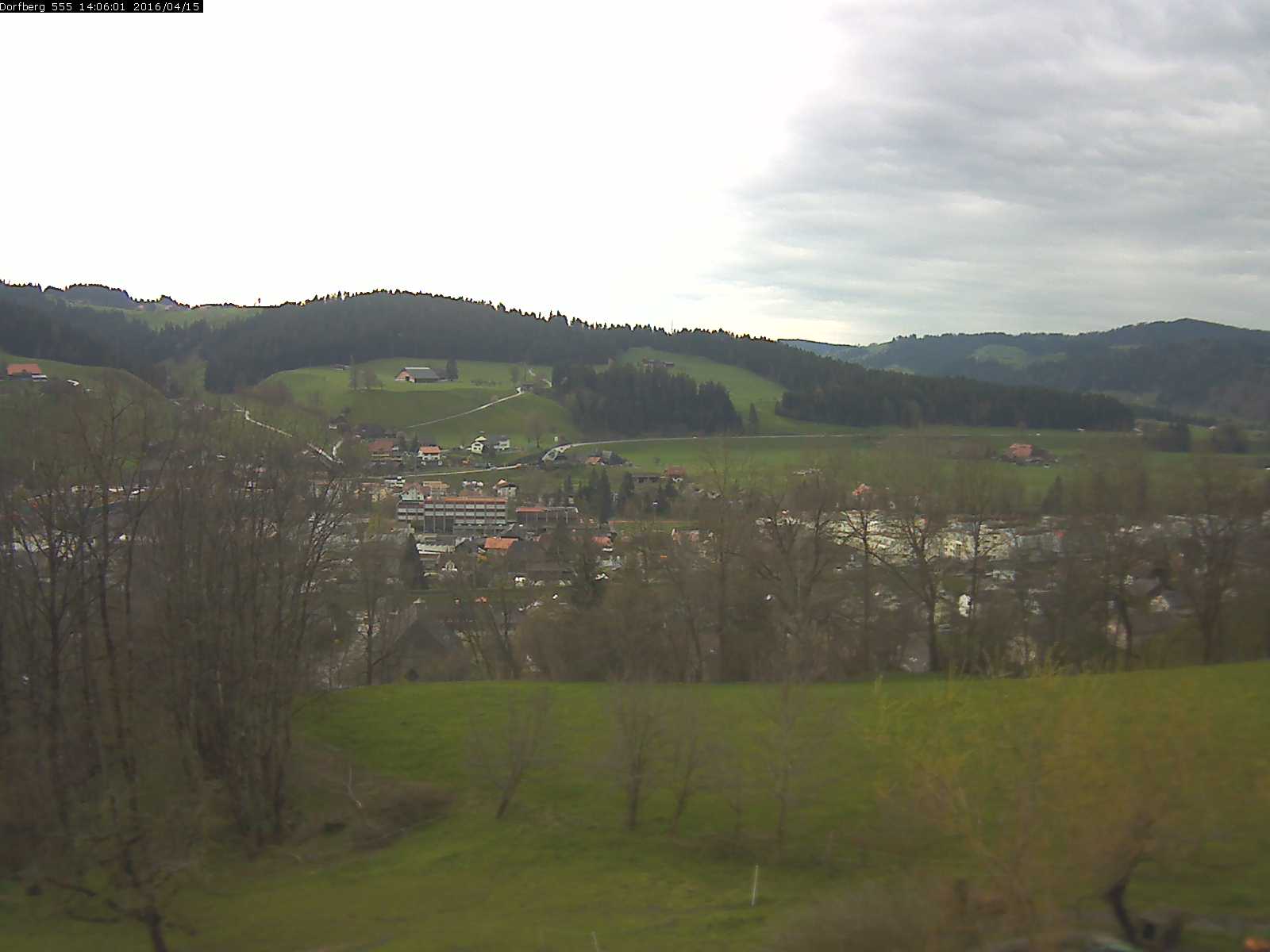 Webcam-Bild: Aussicht vom Dorfberg in Langnau 20160415-140601