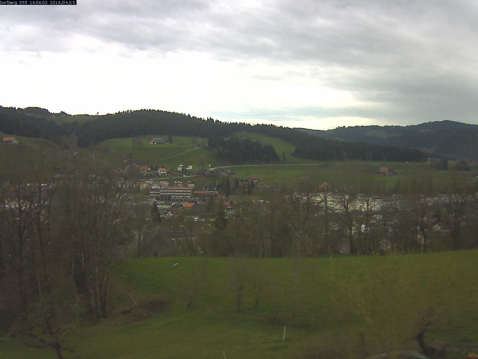 Webcam-Bild: Aussicht vom Dorfberg in Langnau 20160415-160601