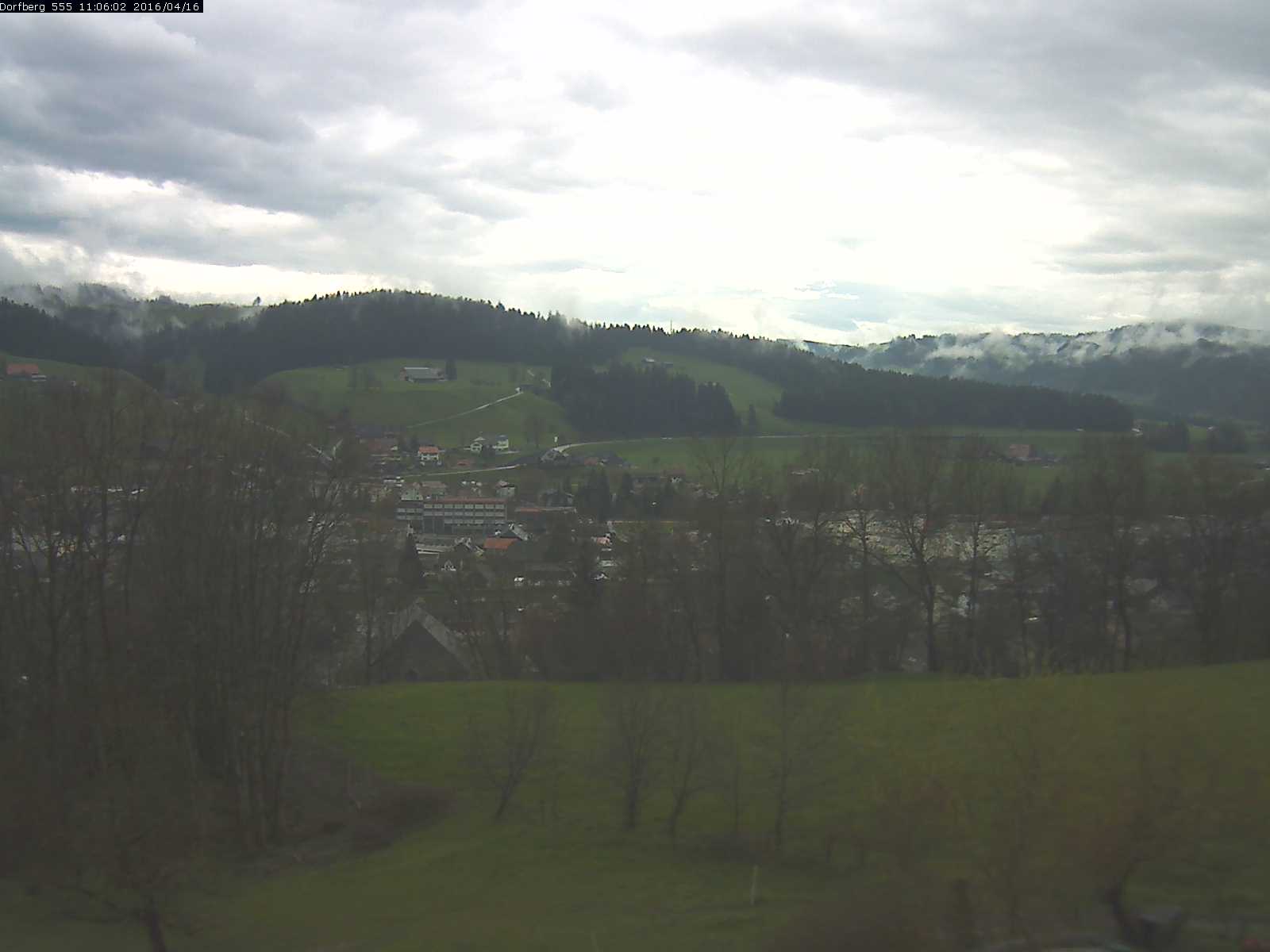 Webcam-Bild: Aussicht vom Dorfberg in Langnau 20160416-110601