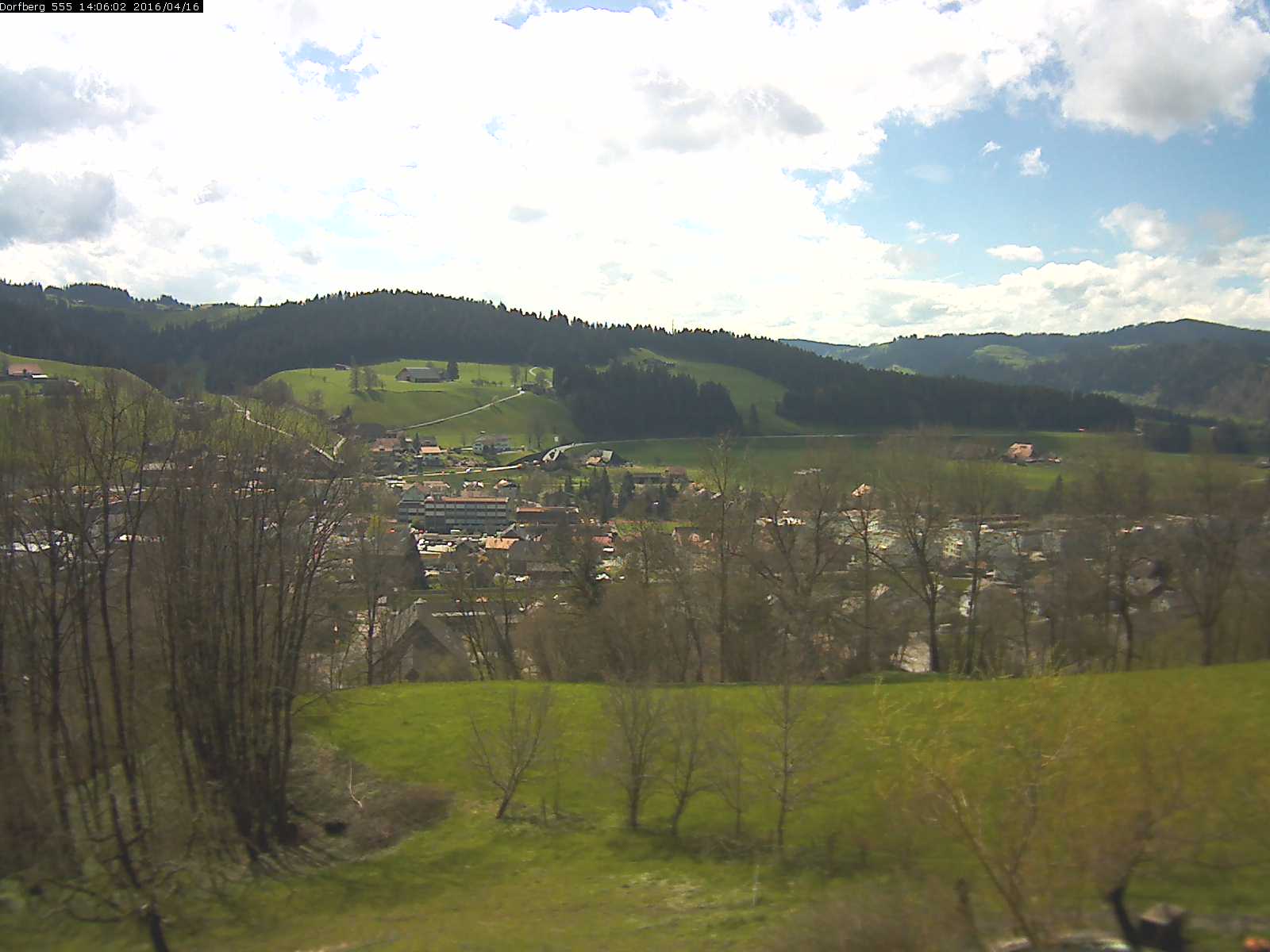 Webcam-Bild: Aussicht vom Dorfberg in Langnau 20160416-140601