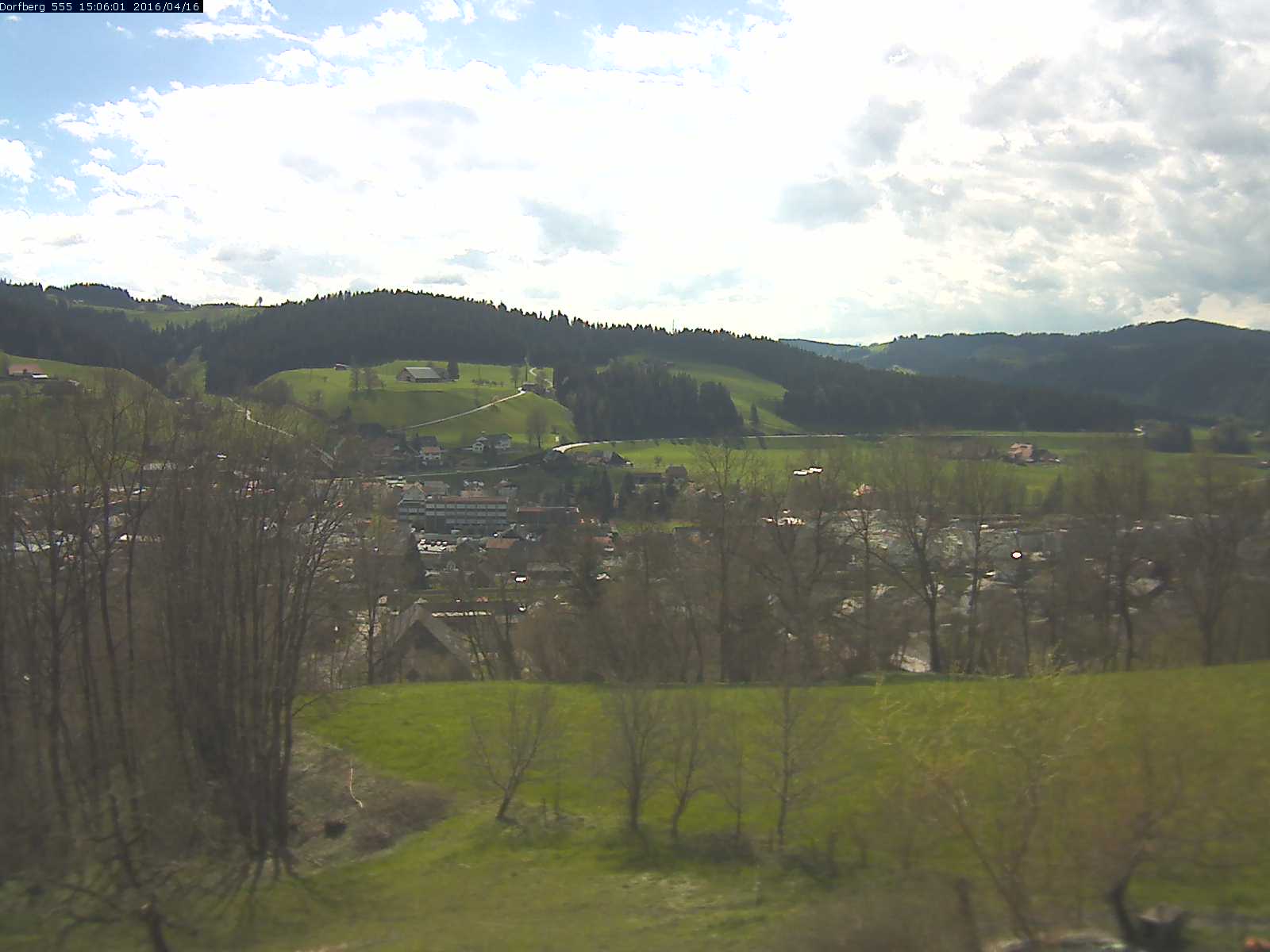 Webcam-Bild: Aussicht vom Dorfberg in Langnau 20160416-150601