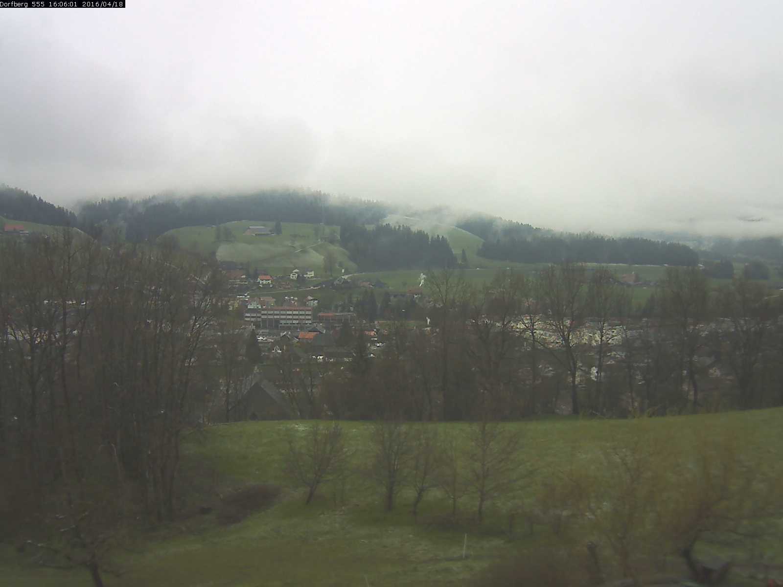 Webcam-Bild: Aussicht vom Dorfberg in Langnau 20160418-160601
