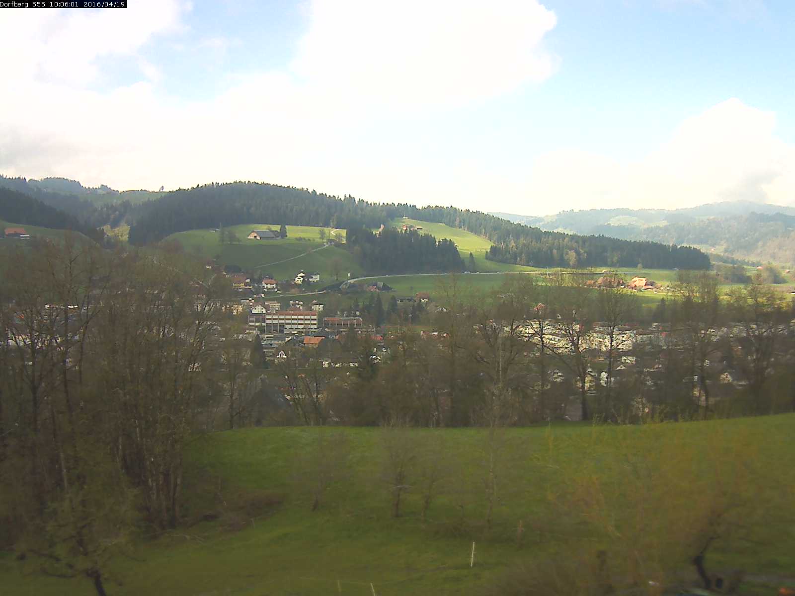 Webcam-Bild: Aussicht vom Dorfberg in Langnau 20160419-100601