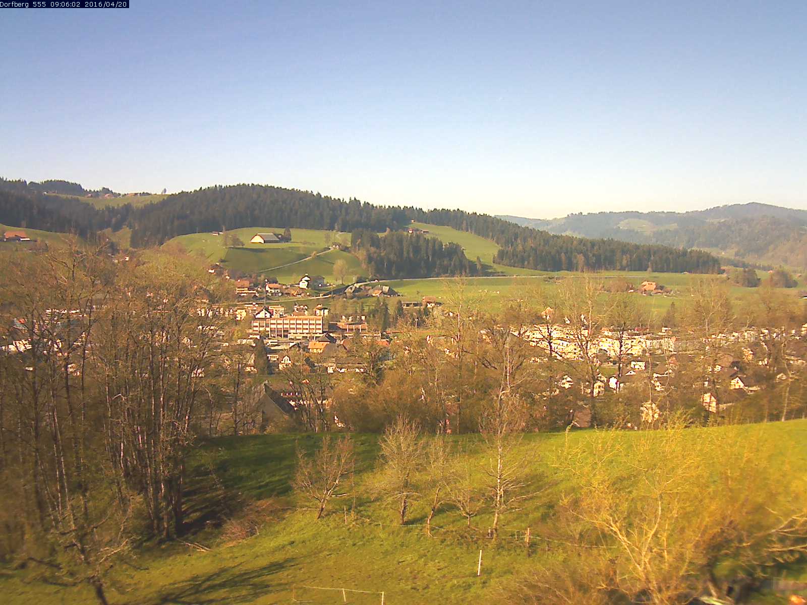 Webcam-Bild: Aussicht vom Dorfberg in Langnau 20160420-090601