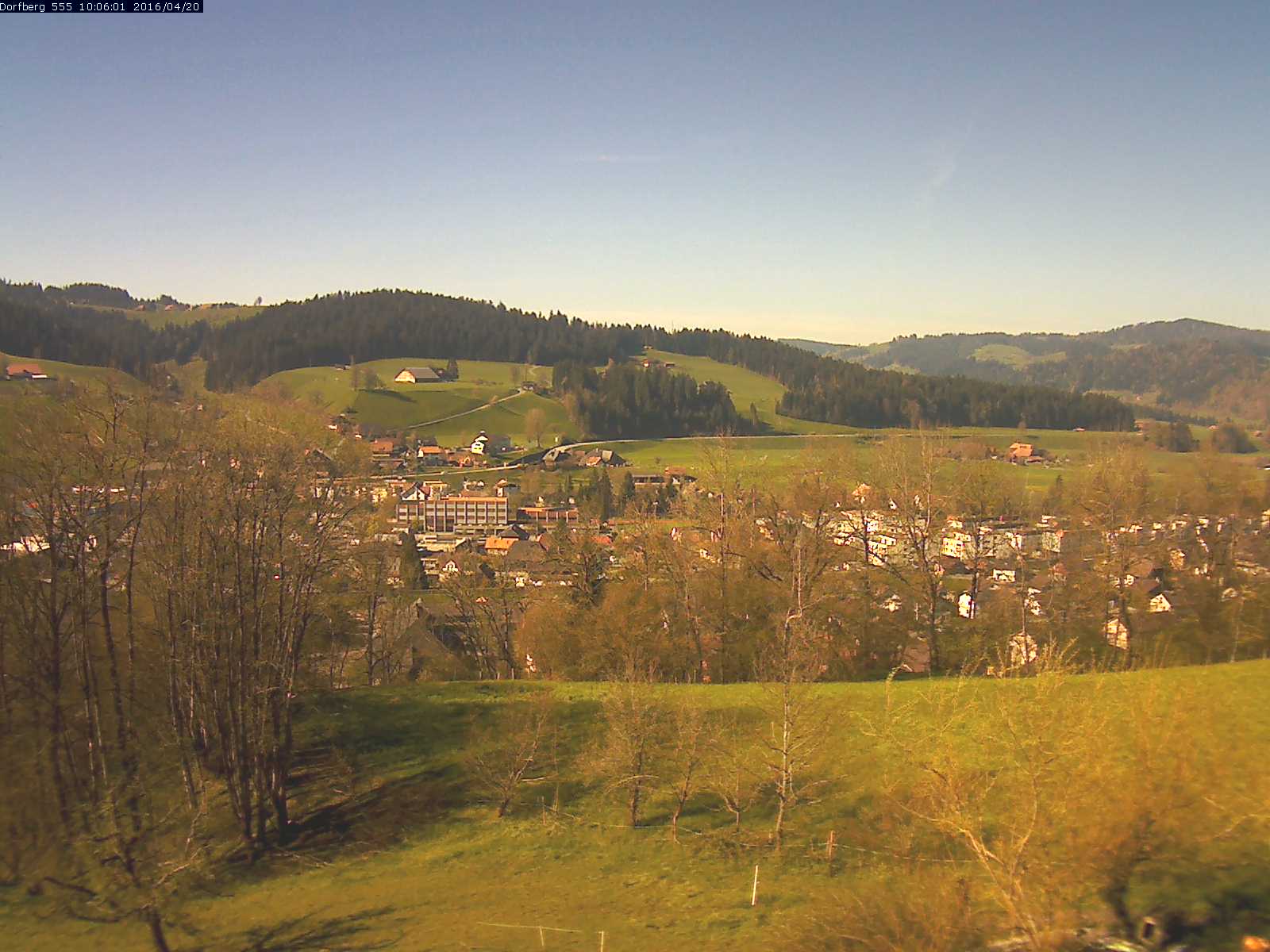 Webcam-Bild: Aussicht vom Dorfberg in Langnau 20160420-100601