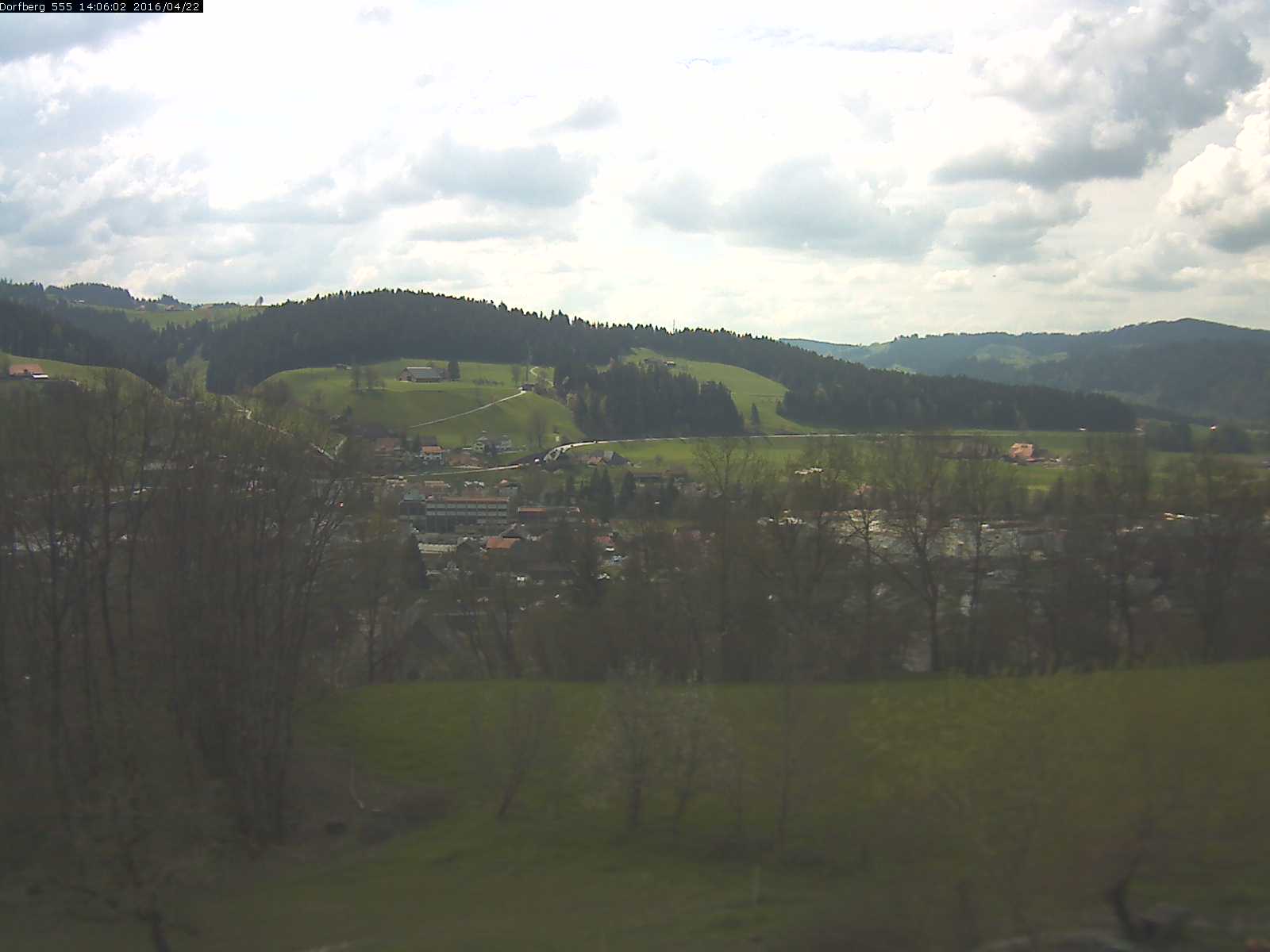 Webcam-Bild: Aussicht vom Dorfberg in Langnau 20160422-140601