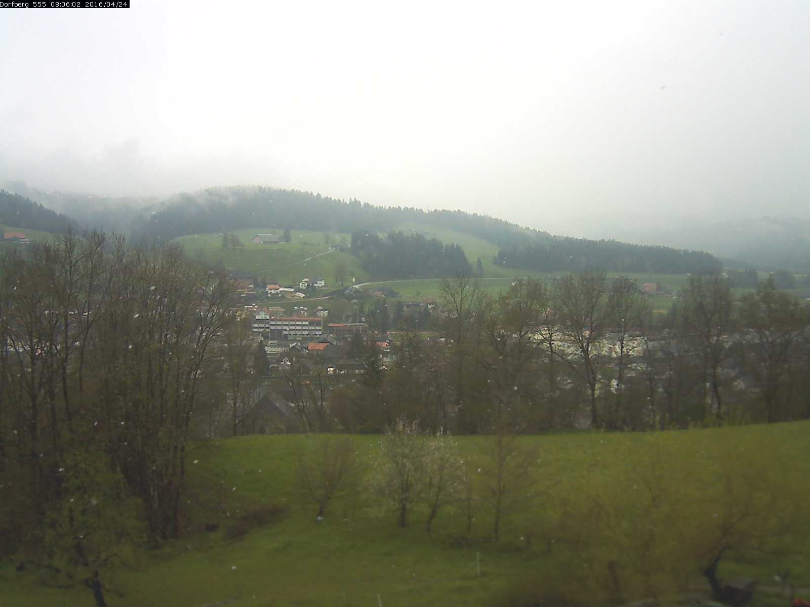 Webcam-Bild: Aussicht vom Dorfberg in Langnau 20160424-080601