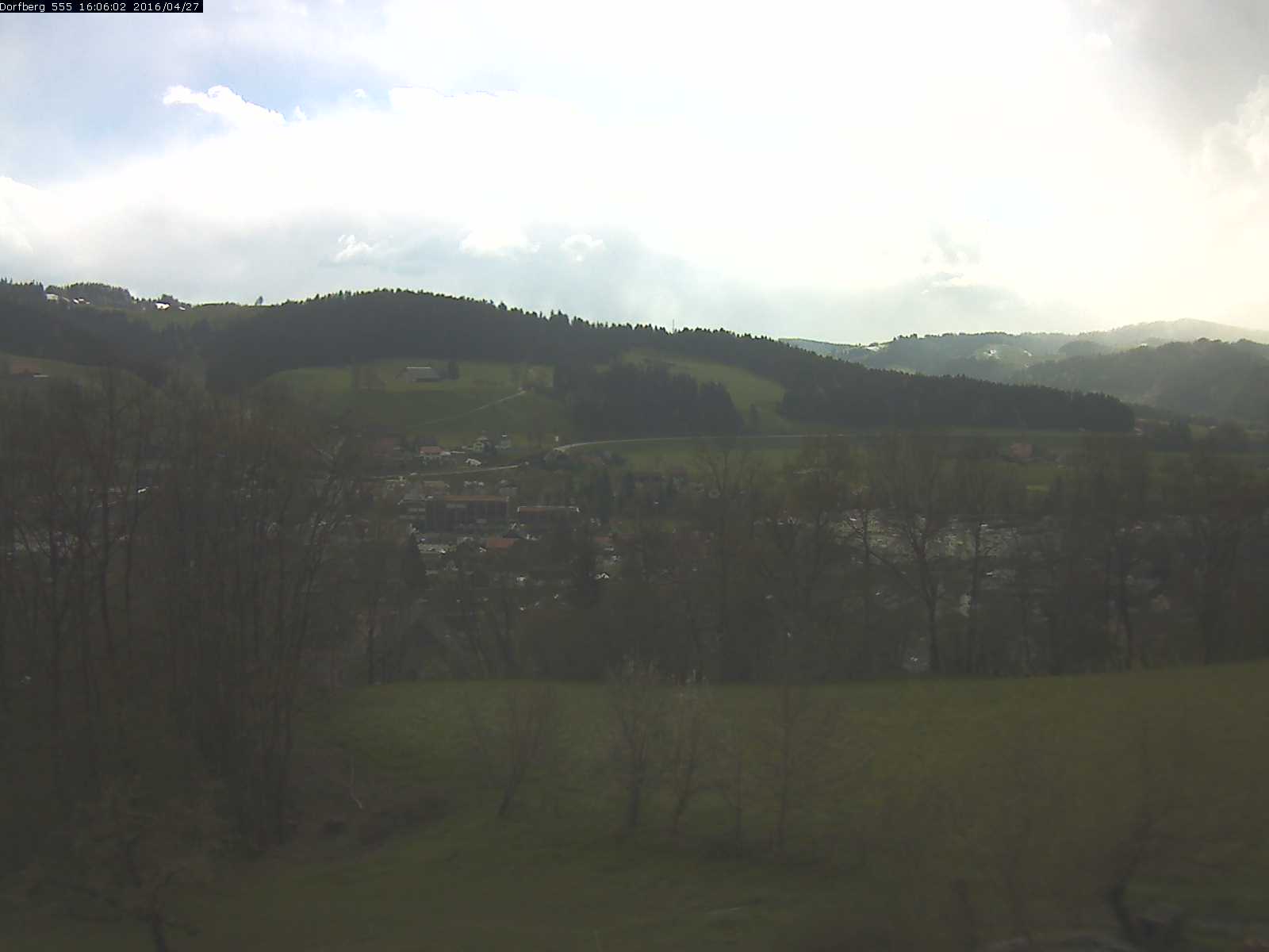 Webcam-Bild: Aussicht vom Dorfberg in Langnau 20160427-160601