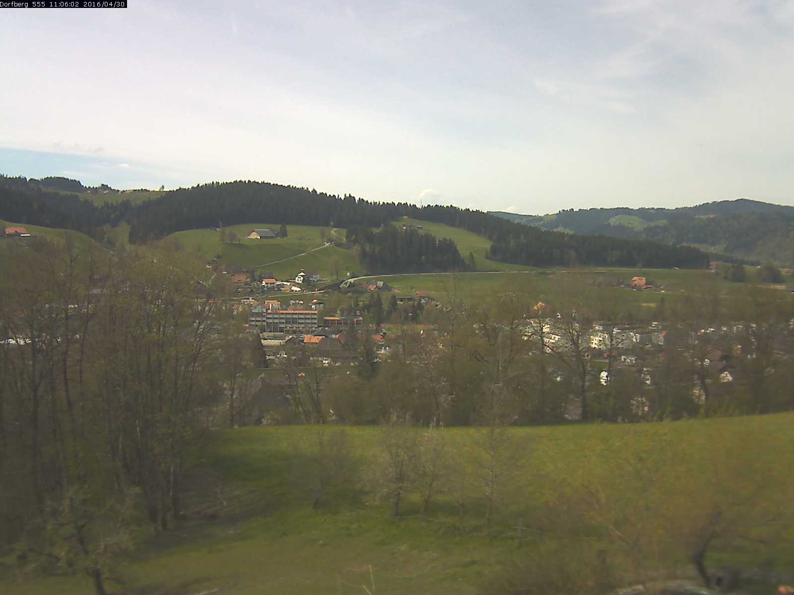 Webcam-Bild: Aussicht vom Dorfberg in Langnau 20160430-110601