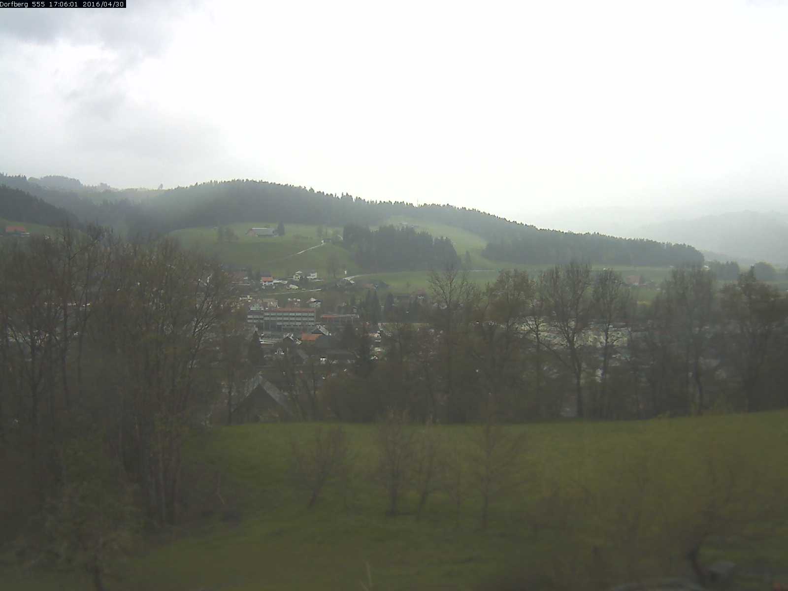 Webcam-Bild: Aussicht vom Dorfberg in Langnau 20160430-170601
