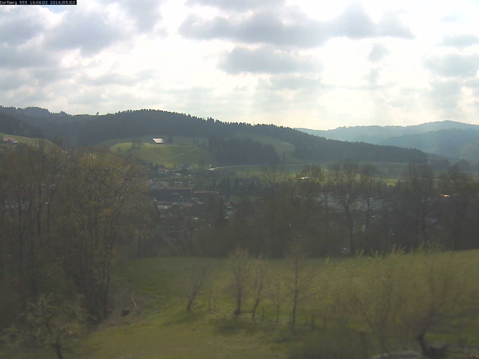 Webcam-Bild: Aussicht vom Dorfberg in Langnau 20160502-160601