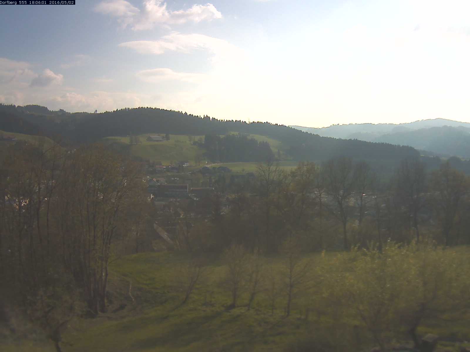 Webcam-Bild: Aussicht vom Dorfberg in Langnau 20160502-180601