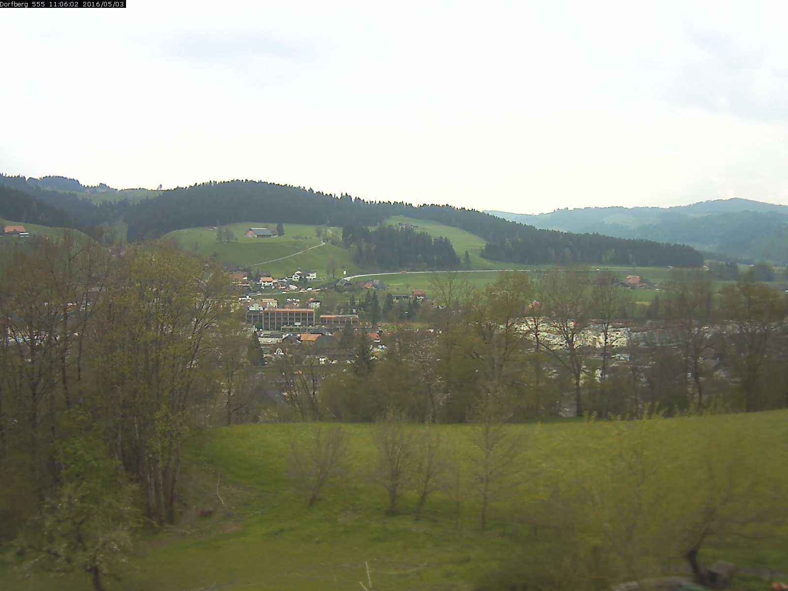 Webcam-Bild: Aussicht vom Dorfberg in Langnau 20160503-110601