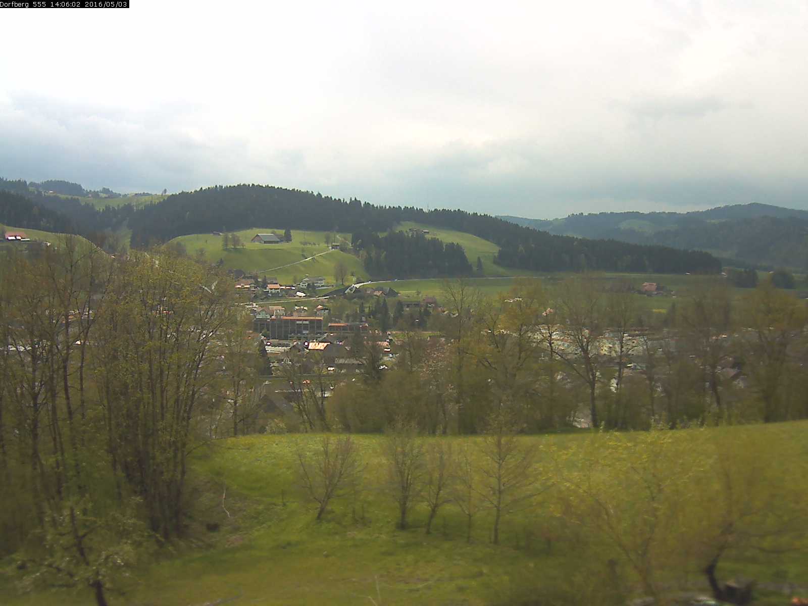 Webcam-Bild: Aussicht vom Dorfberg in Langnau 20160503-140601